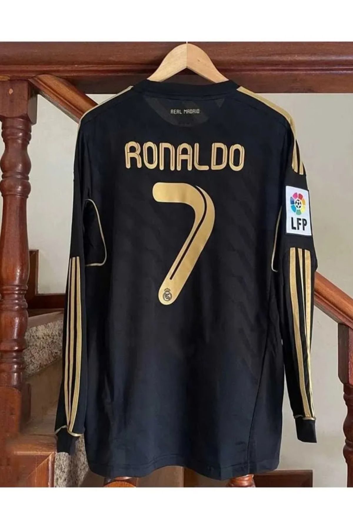 DAYIBALI DÜKKAN DAYIBALI Cristiano Ronaldo 2011/12 Siyah Gold Uzun Kol Şampiyonlar Ligi Forması