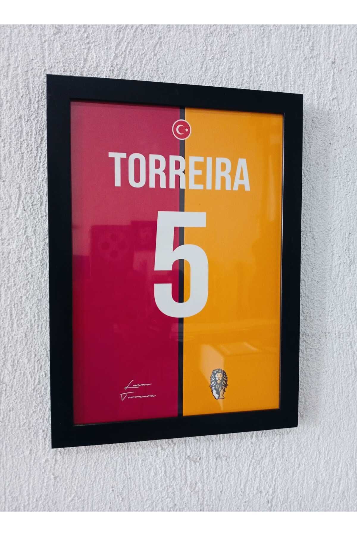 Erdizayn 21x30 cm Lucas Torreira Forma Tasarımlı Poster Çerçeveli Tablo 1 mm Şeffaf PVC Korumalı