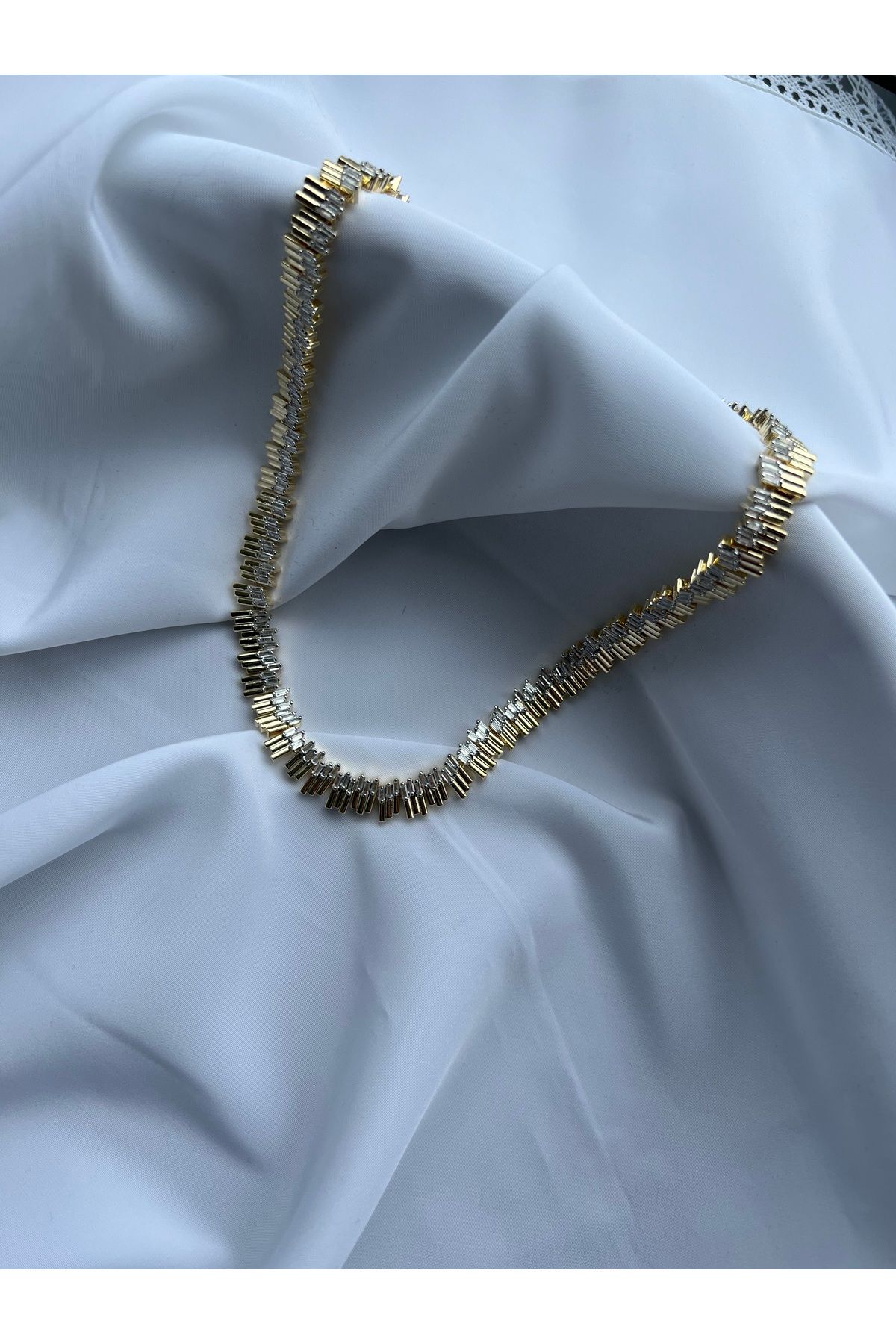 ALİA Kristal kesme taş silver-gold detaylı kolye
