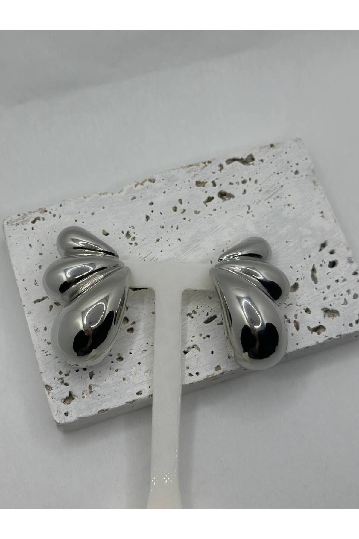 lysiaaccessory Büyük Boy Botte Model Üçlü Damla Küpe Silver
