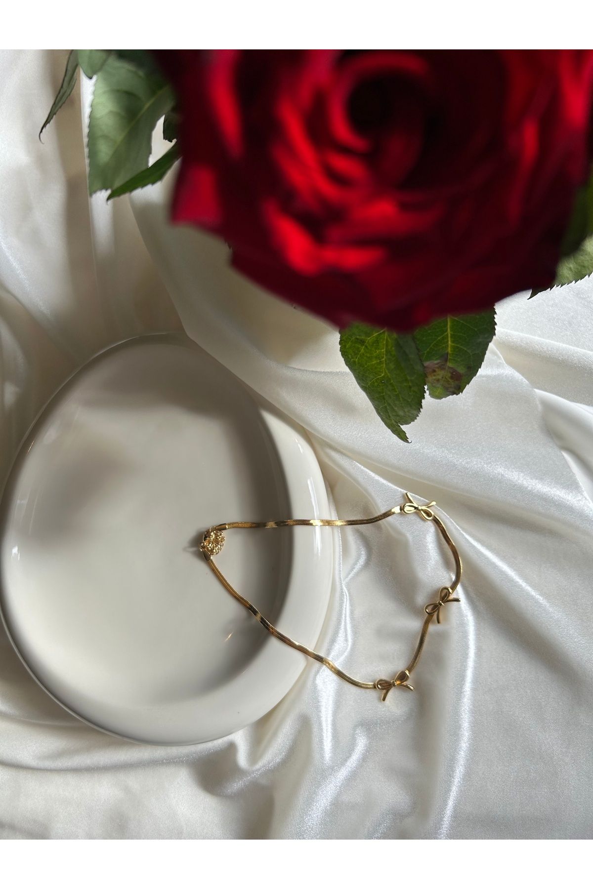 Viorra jewellery İtalyan zincir fiyonklu kolye