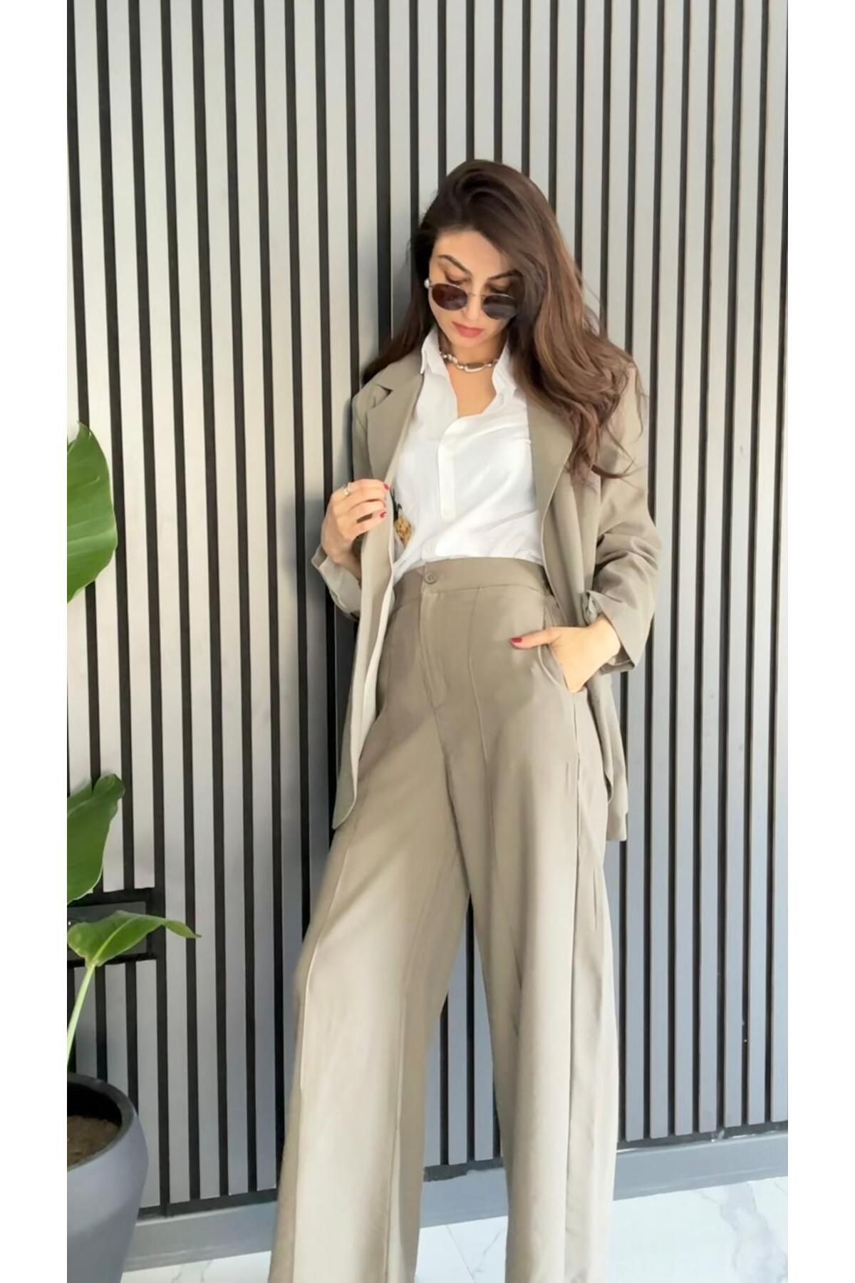 Butik Premium Arkası Yırtmaçlı Önü Cepli Modal Ceket Pantolon Takım