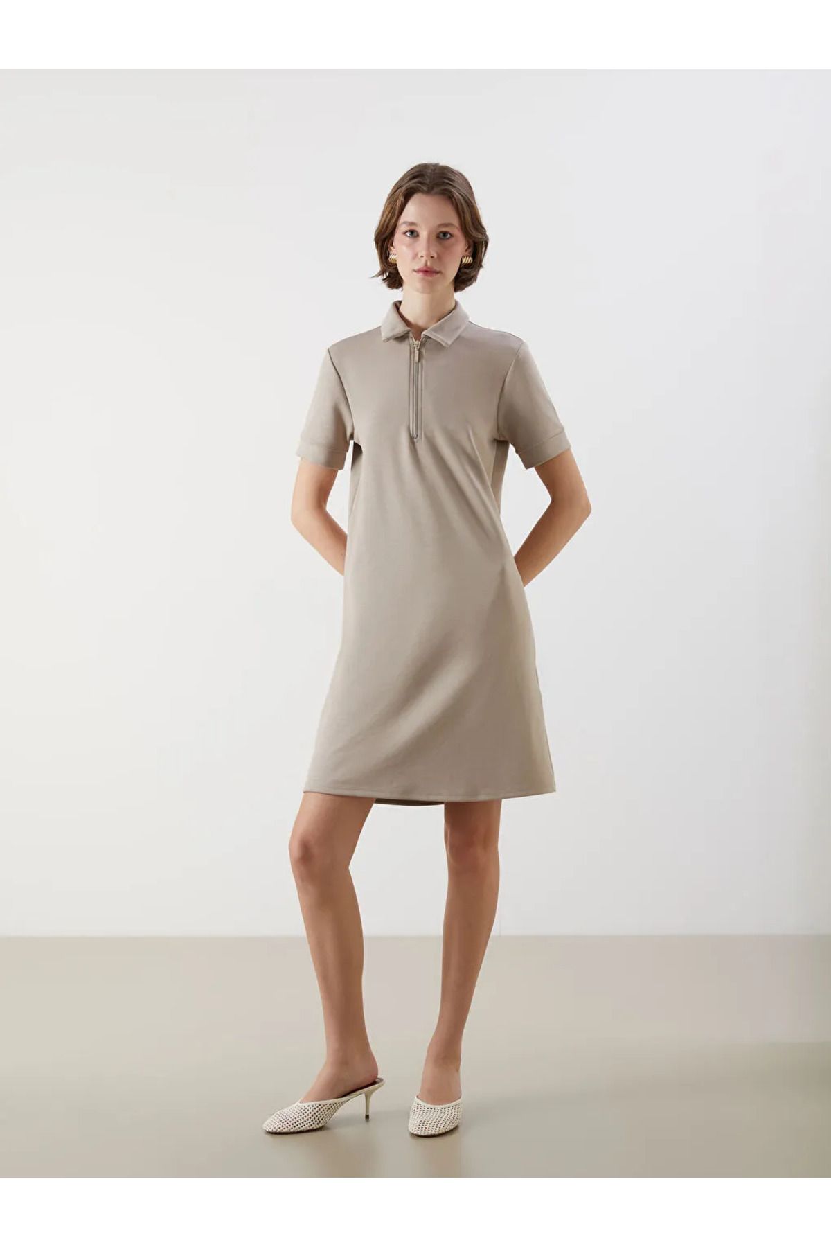 LC Waikiki LCWAIKIKI Classic Bej Polo Yaka Midi Elbise