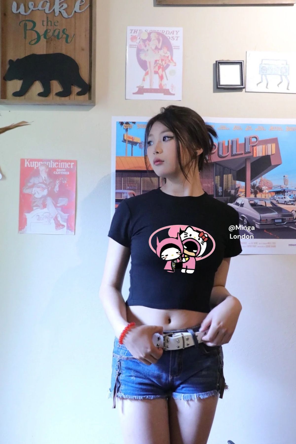 Minga London Siyah Hello Kitty & Super Hero Crop Bluz -Ghostella