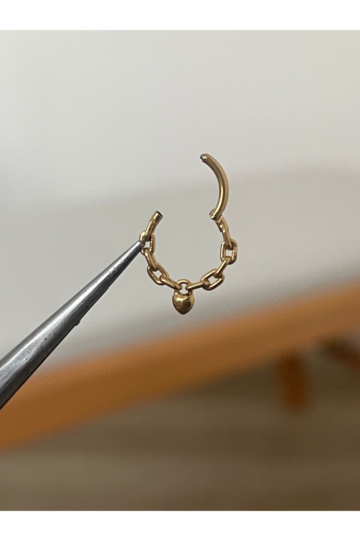 Rupen Kraft 316 L Cerrahi Çelik Zincirli Kalp Detaylı Halka Kıkırdak Helix Tragus Piercingi