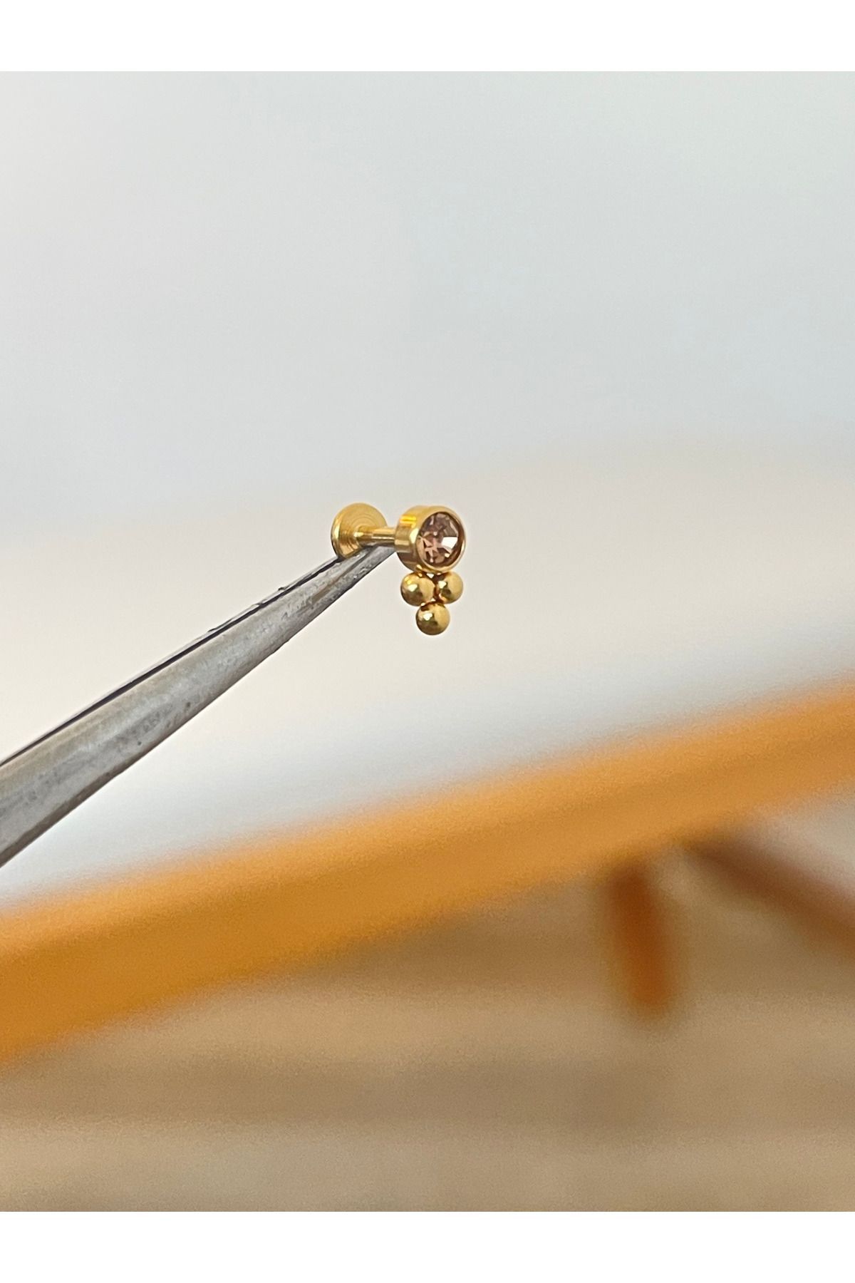 Rupen Kraft 316 L Cerrahi Çelik Bal Rengi Taşlı Conch Kıkırdak Helix Dudak tragus Piercingi