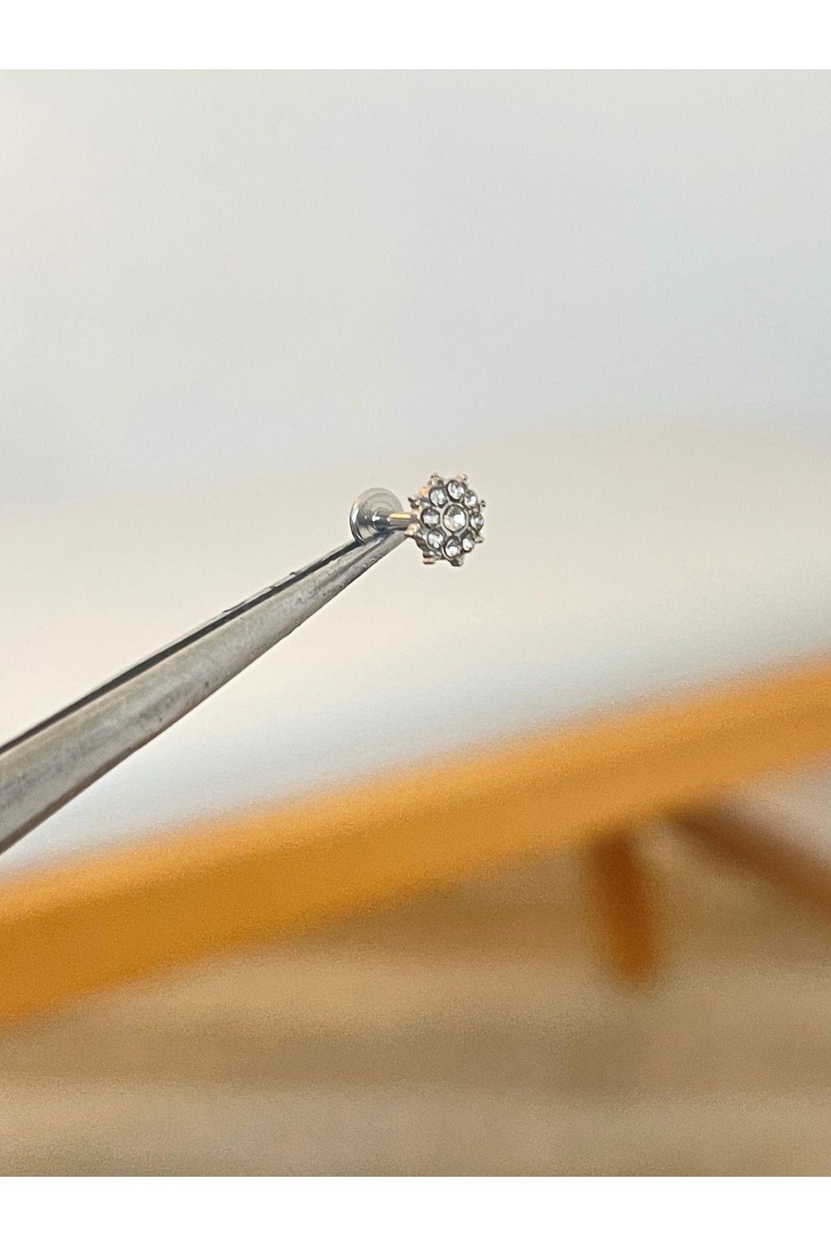 Rupen Kraft 316 L Cerrahi Çelik Güneş Modeli Zirkon Taşlı Kıkırdak Dudak Helix Tragus Piercingi