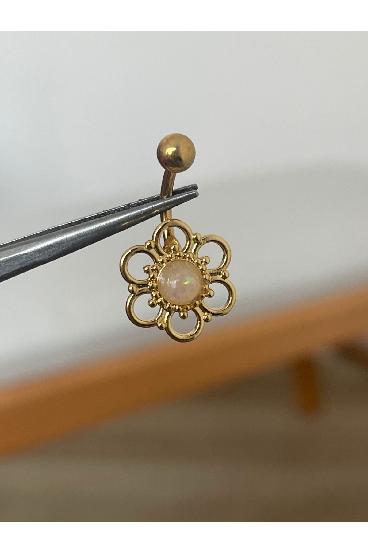Rupen Kraft 316 L Cerrahi Çelik Opal Taşlı Çiçek Şeklinde Otantik Göbek Piercingi
