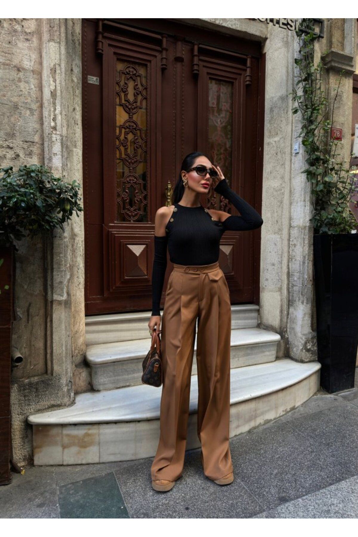 Veronika Mağazacılık Üç Düğme Detayli Palazzo Pantolon