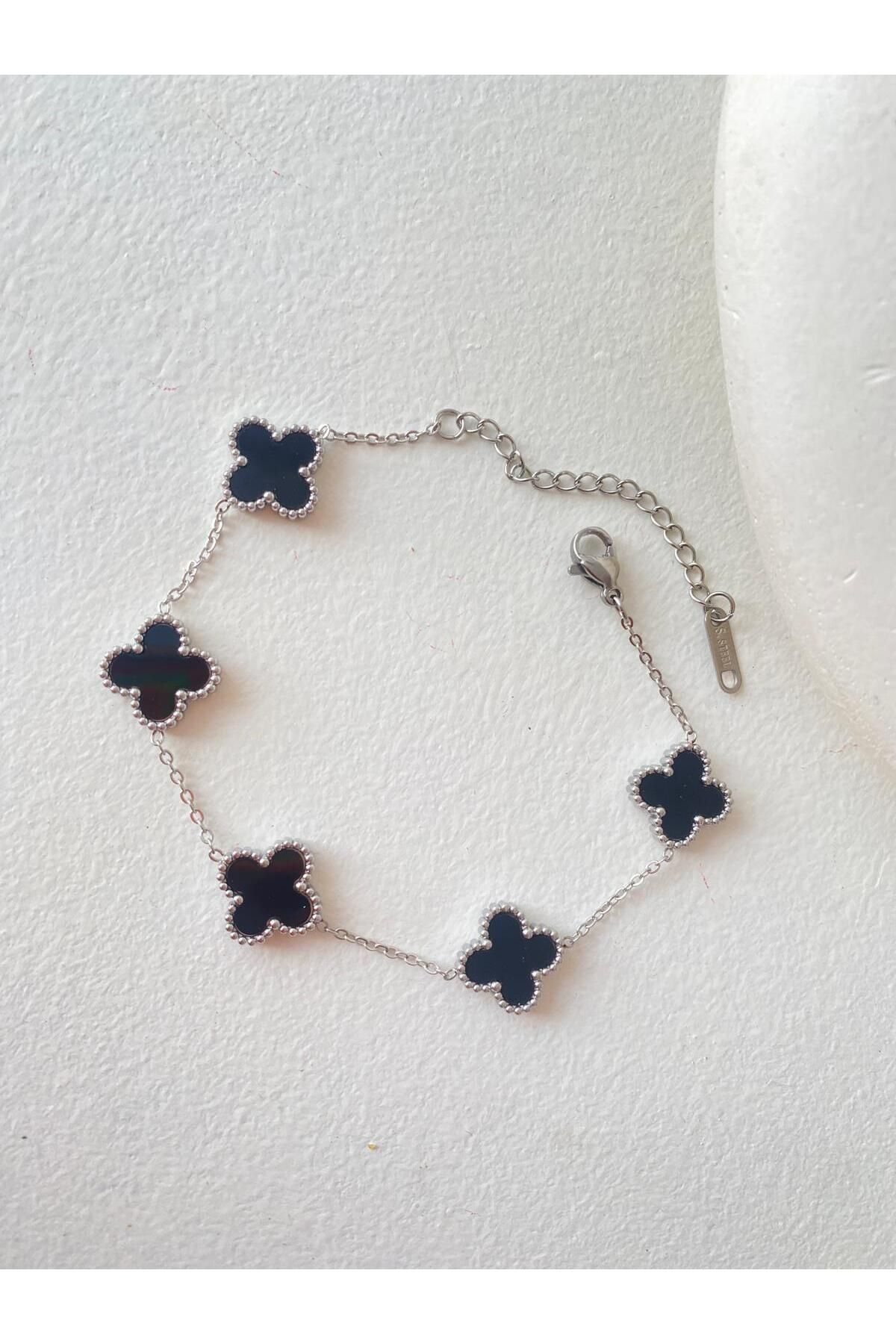 melif accesories Gümüş Renk Zincirli Siyah Yonca Figürlü Çelik Bileklik - Modern Tasarım