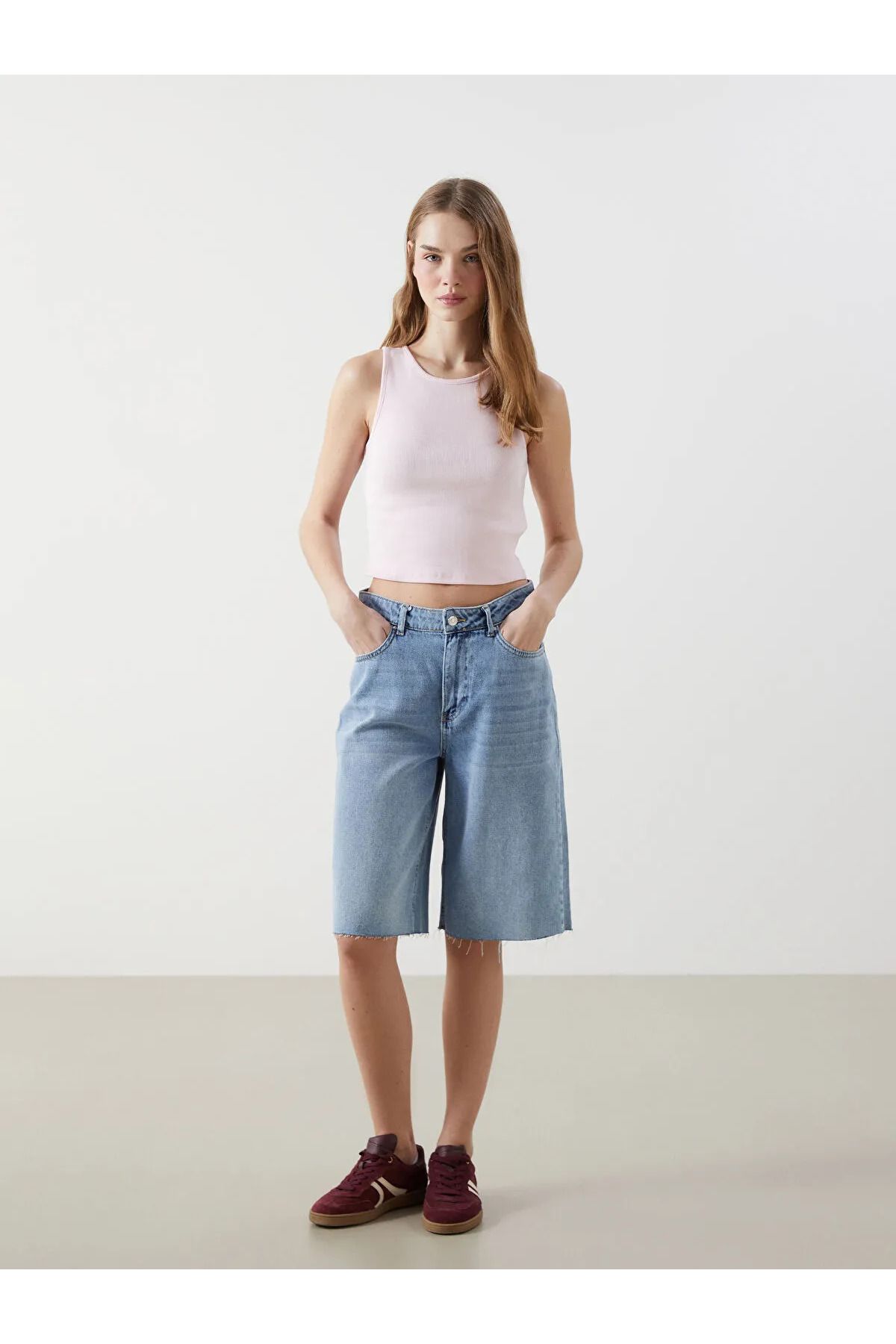 LC Waikiki Bisiklet Yaka Kadın Crop
