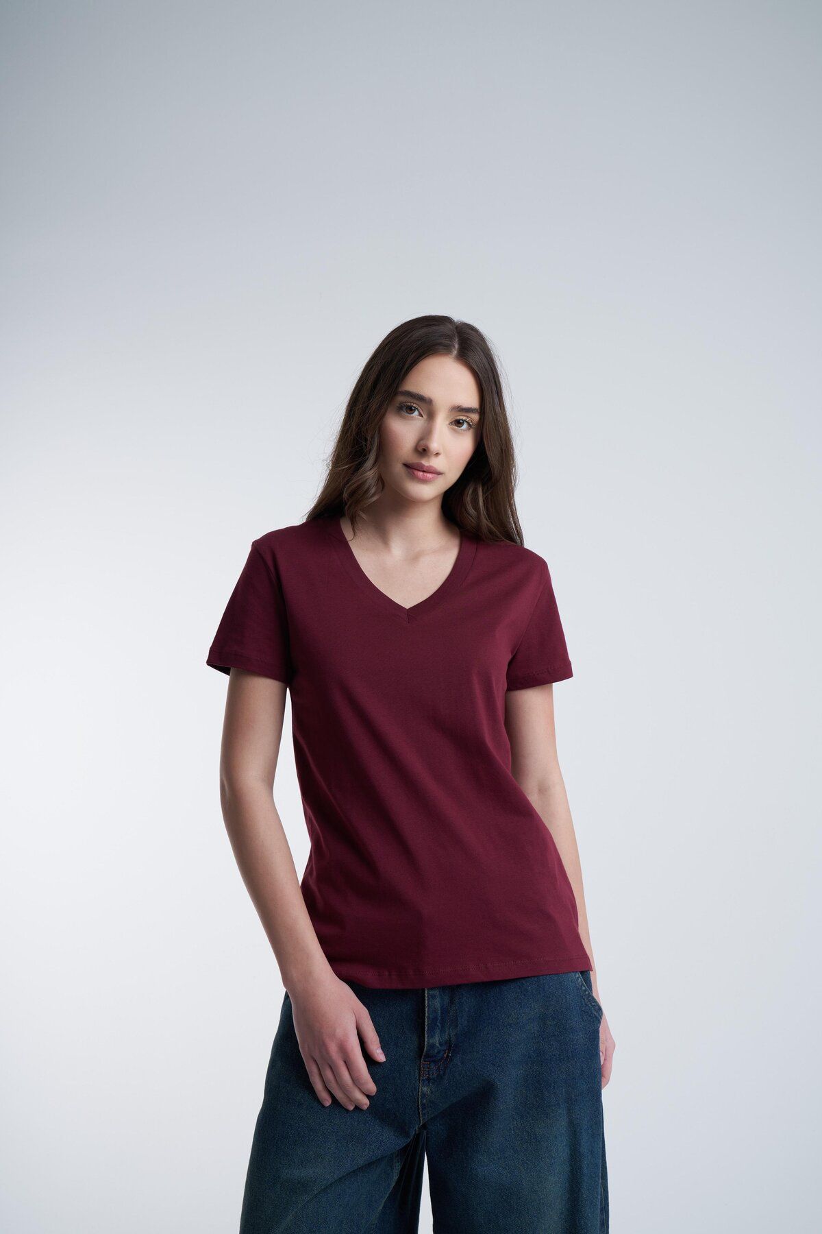 citycenterfashion Kadın V Yaka Yırtmaç Detaylı Basic T-shirt cty-abr-10391