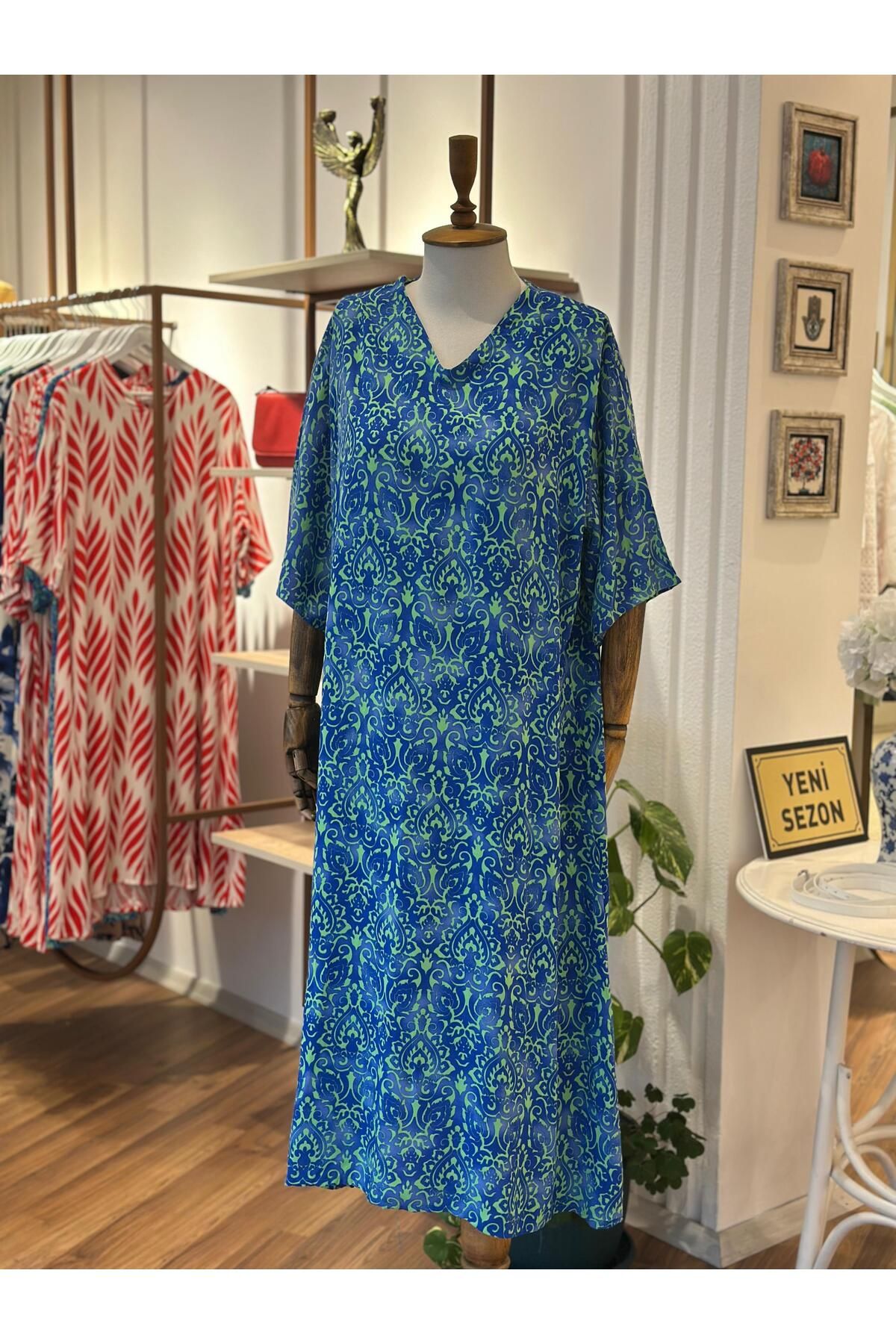 Unique Boutique Mavi Desenli Pamuklu Viskon Kumaş Büyük Beden Elbise