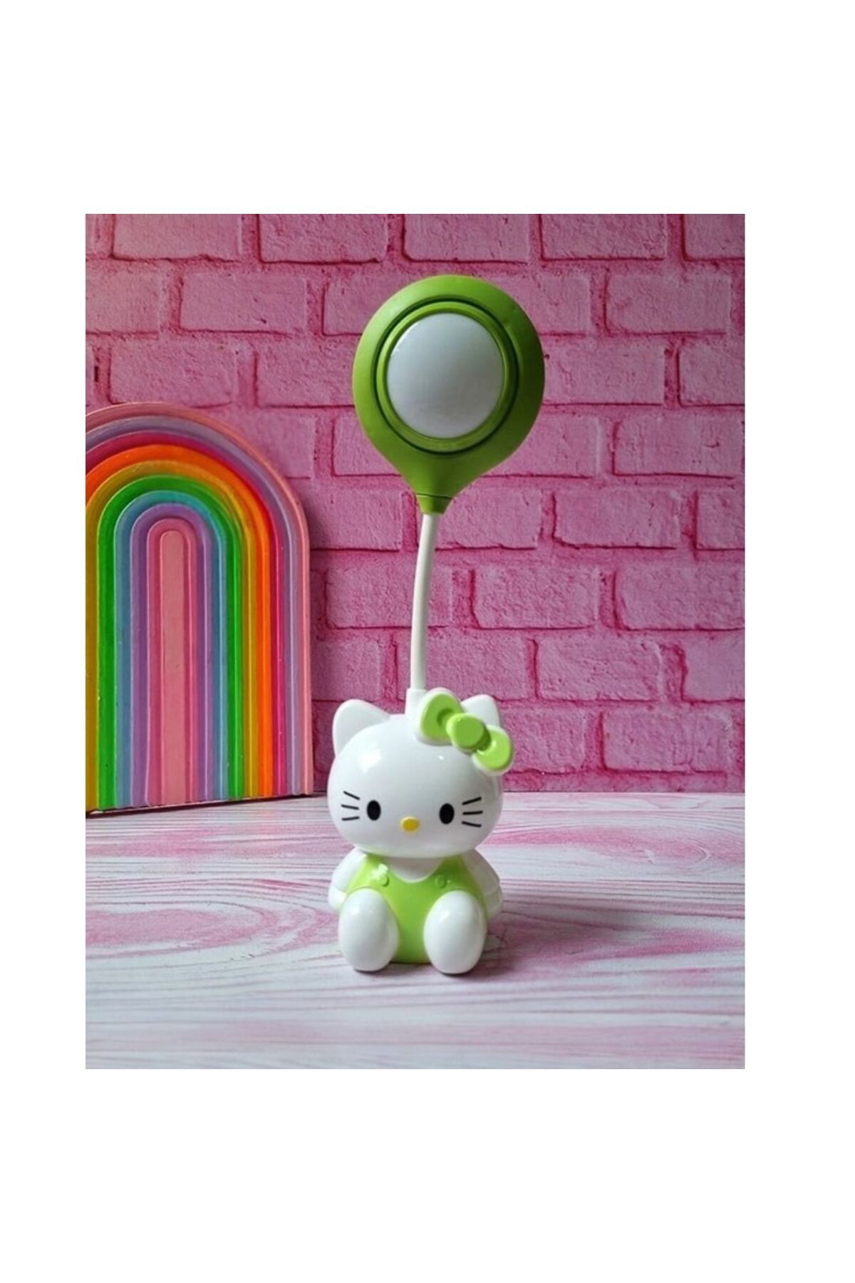 gifttime Sanrio Hello Kitty Tasarımlı Şarzlı Çocuk Odası Masa Lambası