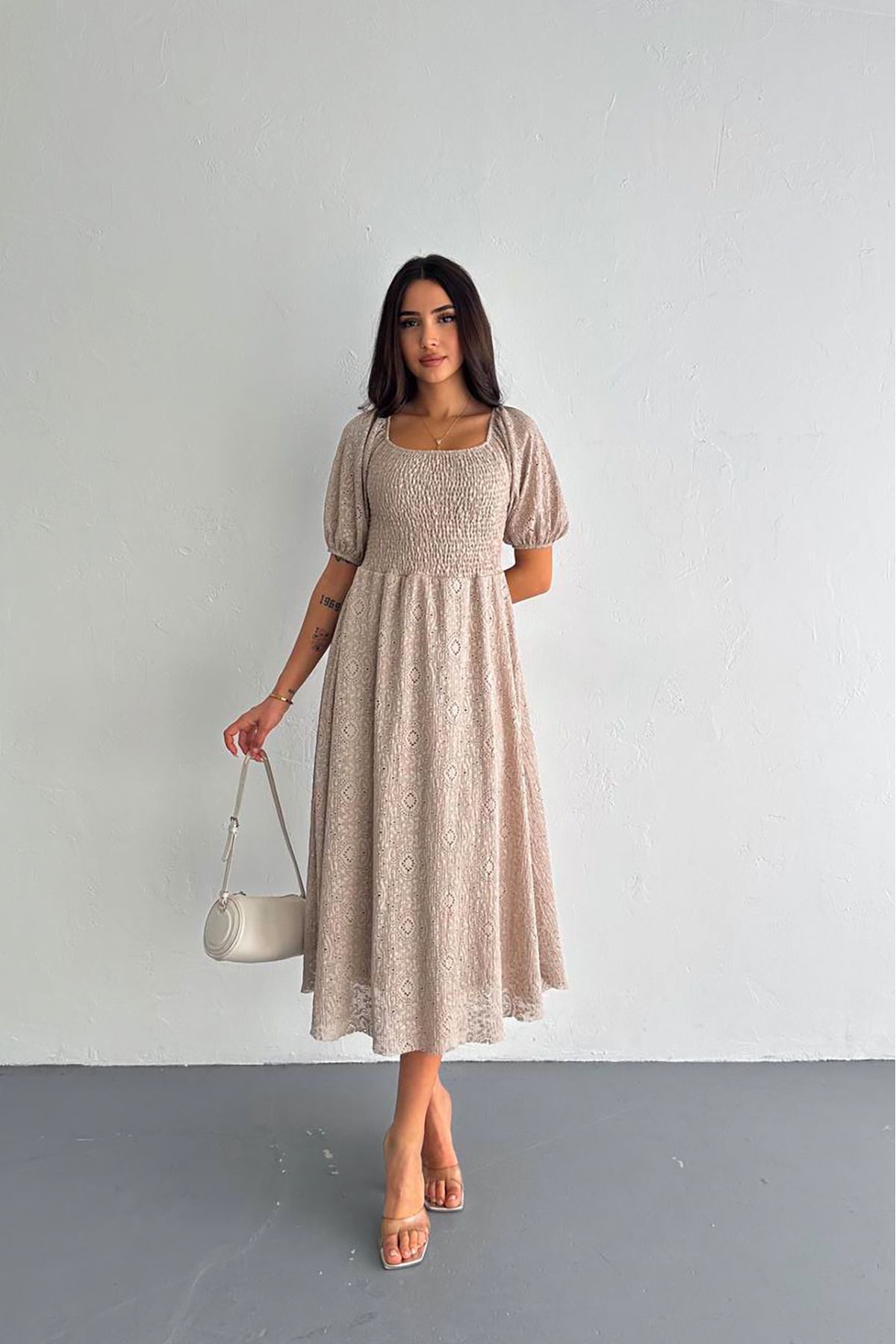 Neşeli Butik kadın vizon kare yaka dantel elbise NBK053