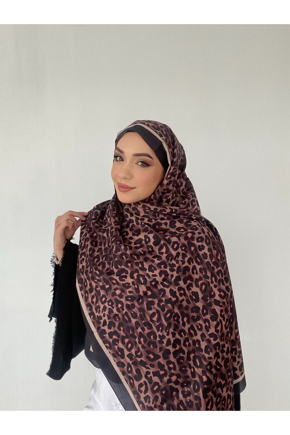 bydilaraguney LEOPAR DESEN SOFT PAMUK ŞAL