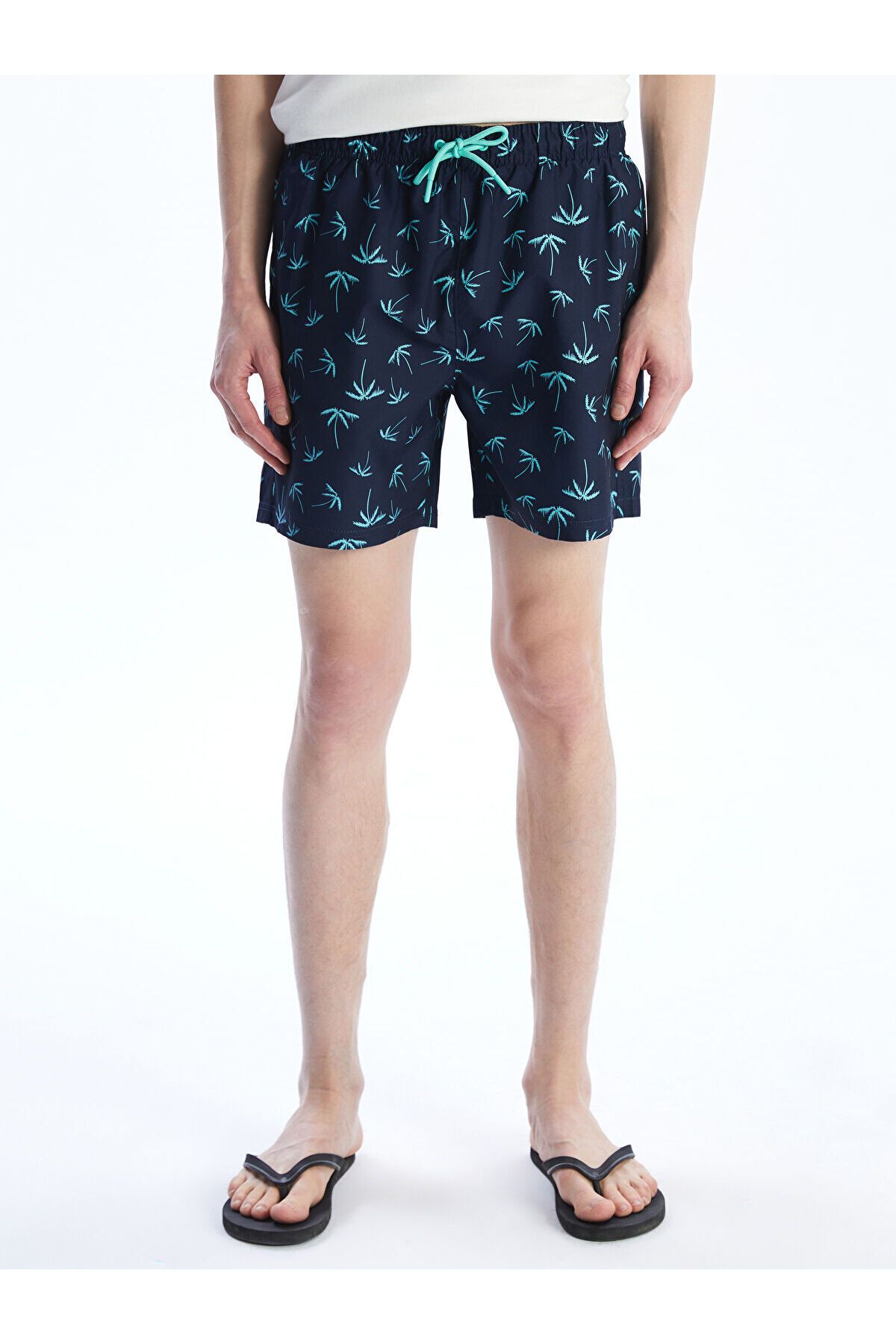 LC Waikiki-Short Length Patterned Men's Sea Shorts 2