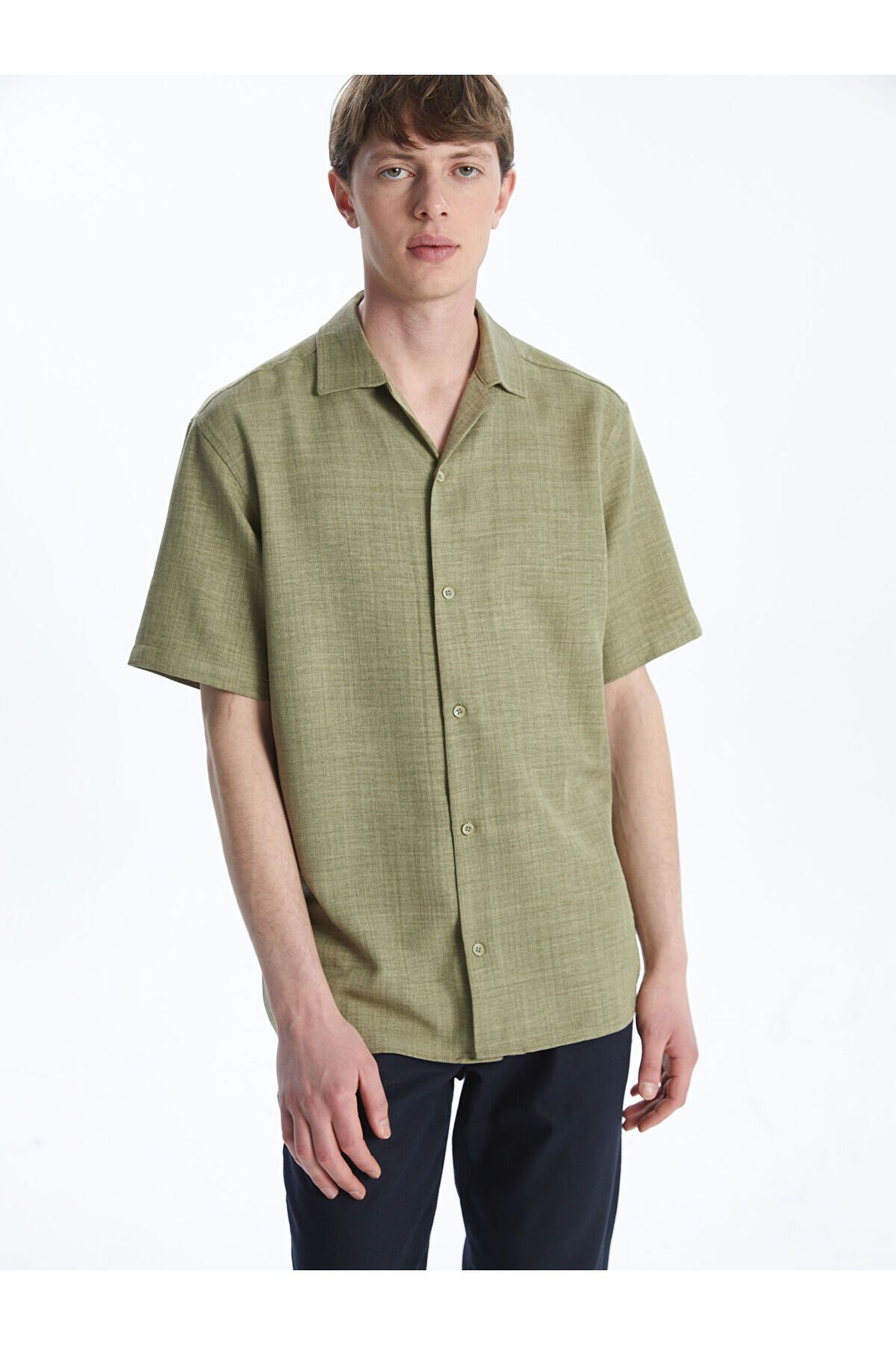 LC Waikiki Regular Fit Kısa Kollu Erkek Gömlek