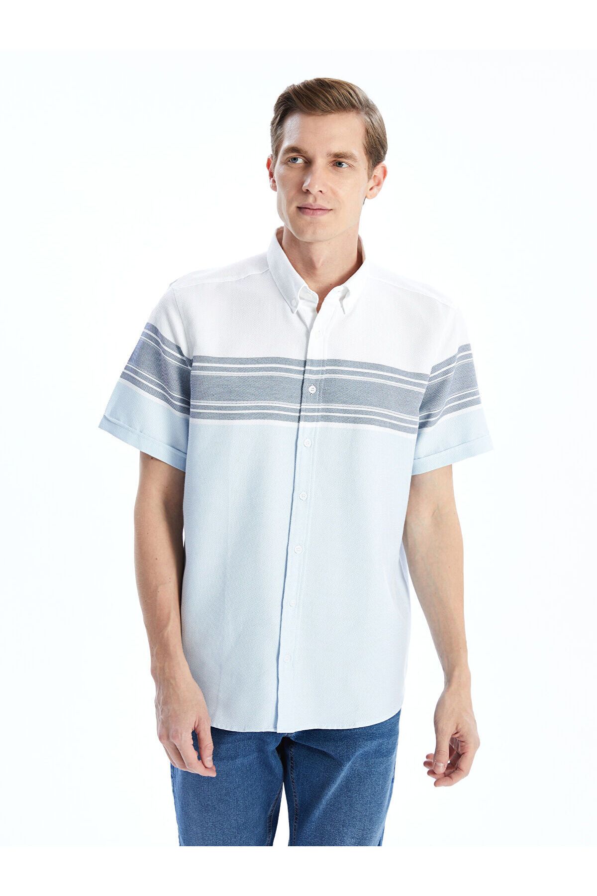 LC Waikiki Regular Fit Kısa Kollu Çizgili Erkek Gömlek