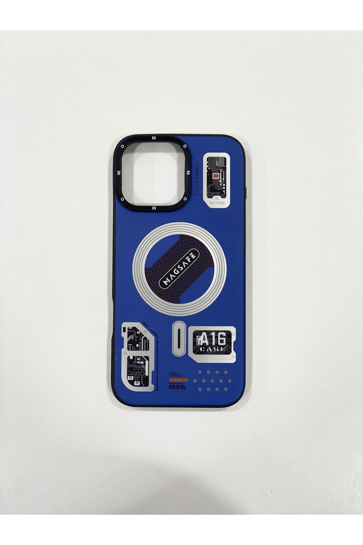KLF iPhone 16 Pro Max MagSafe ŞARJ ÖZELLİKLİ DESENLİ KILIF ULTRA KORUMA