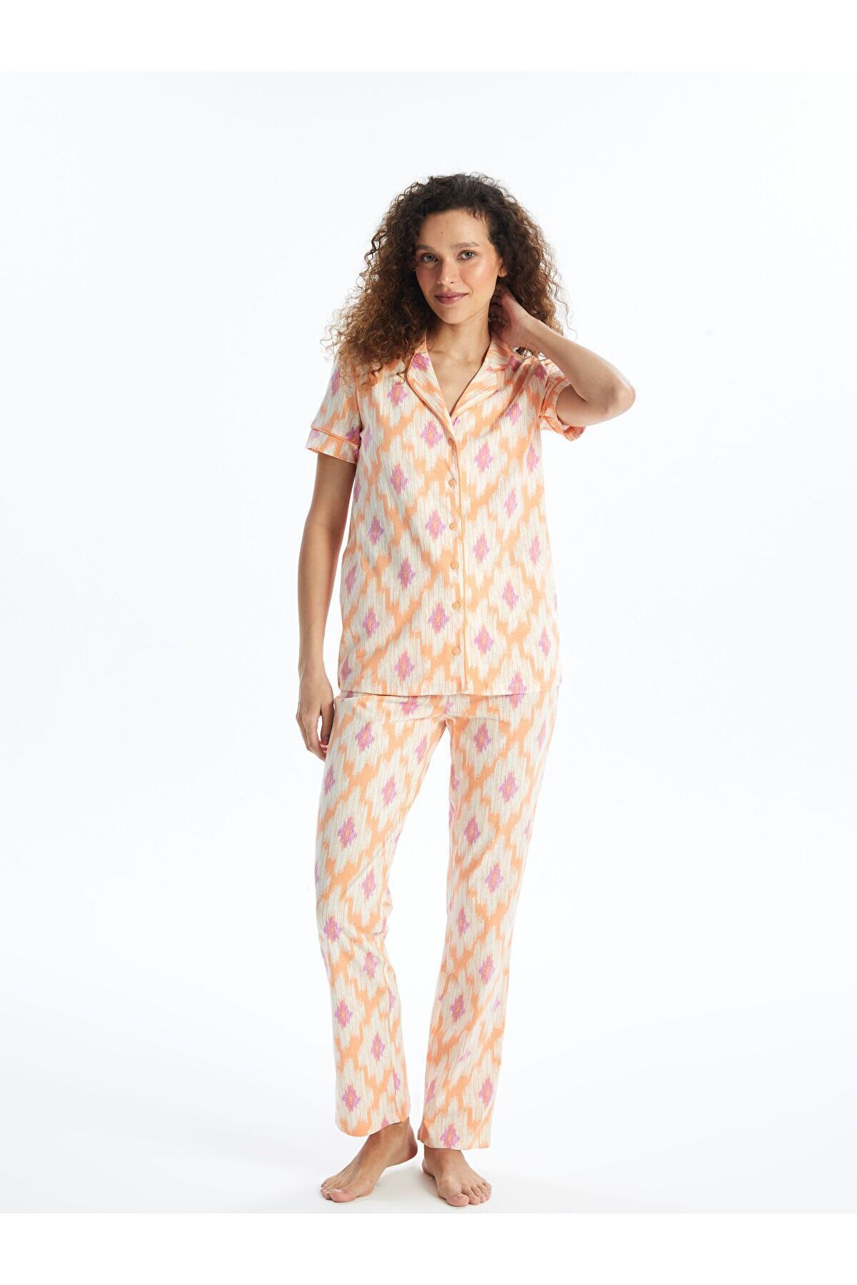LC Waikiki Gömlek Yaka Desenli Kısa Kollu Kadın Pijama Takımı