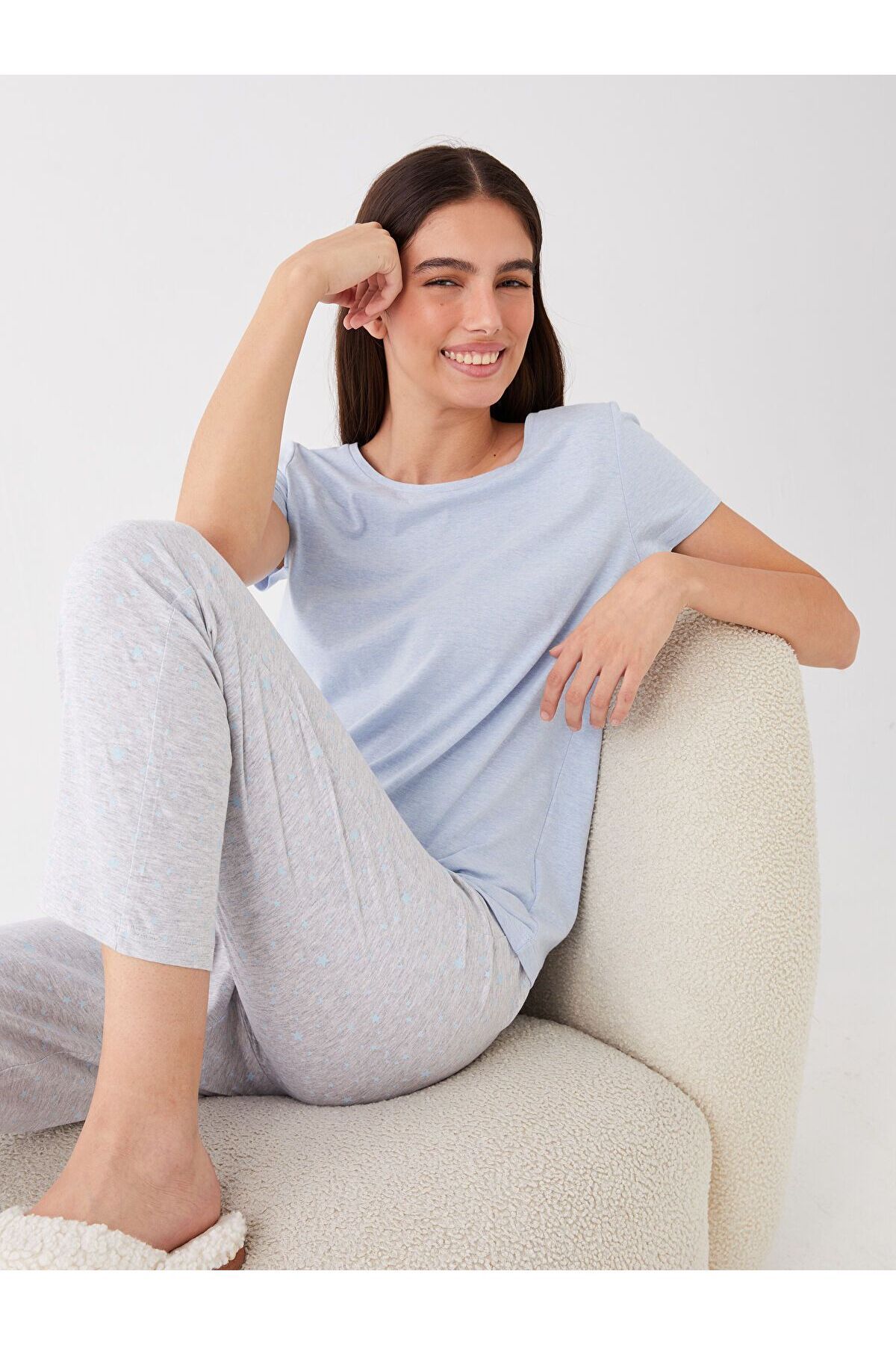 LC Waikiki Bisiklet Yaka Desenli Uzun Kollu Kadın Pijama Takımı
