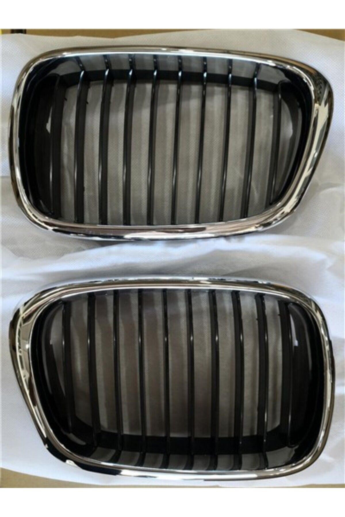 PARCAWORLD ÖN PANJUR BÖBREK KROM SİYAH SET BMW E39 2000-2003 Uyumlu