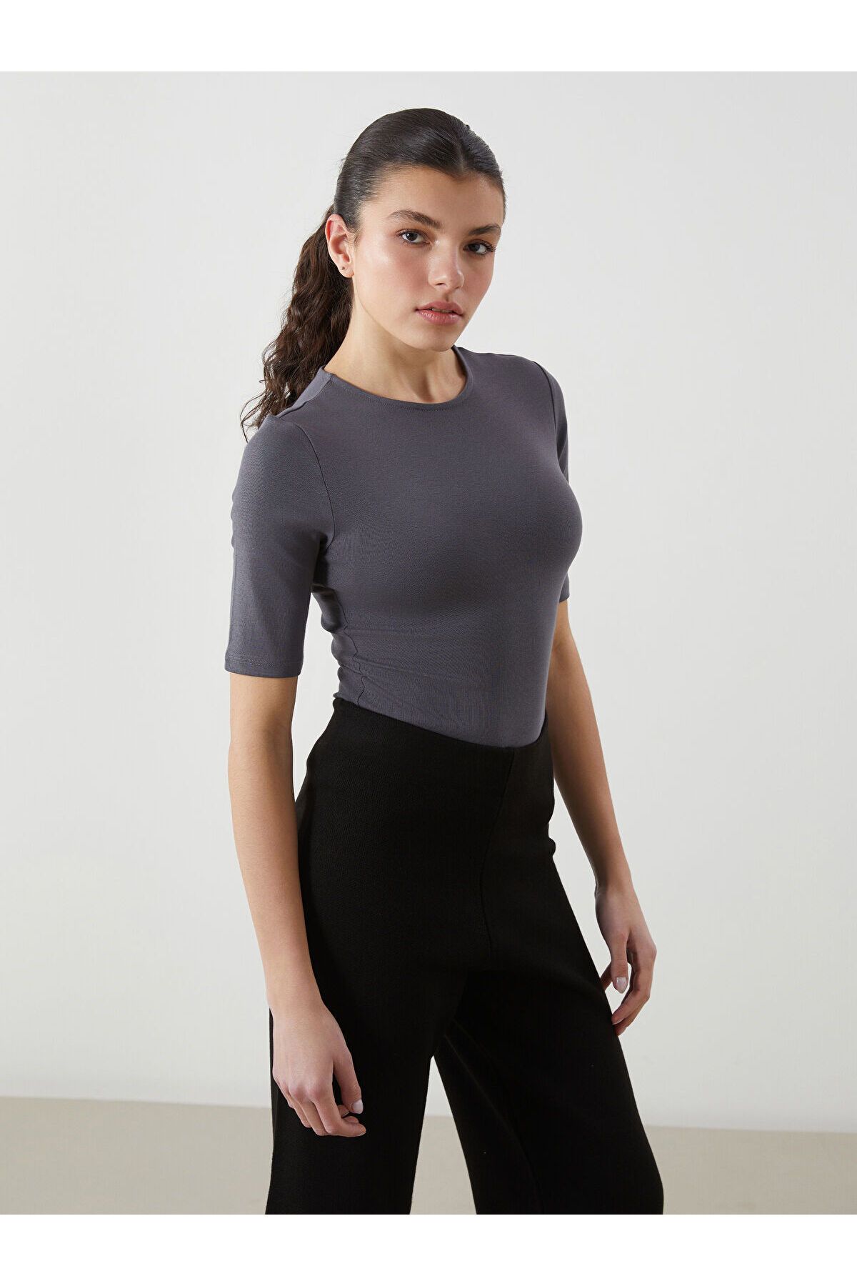 LC Waikiki Bisiklet Yaka Kadın Bodysuit