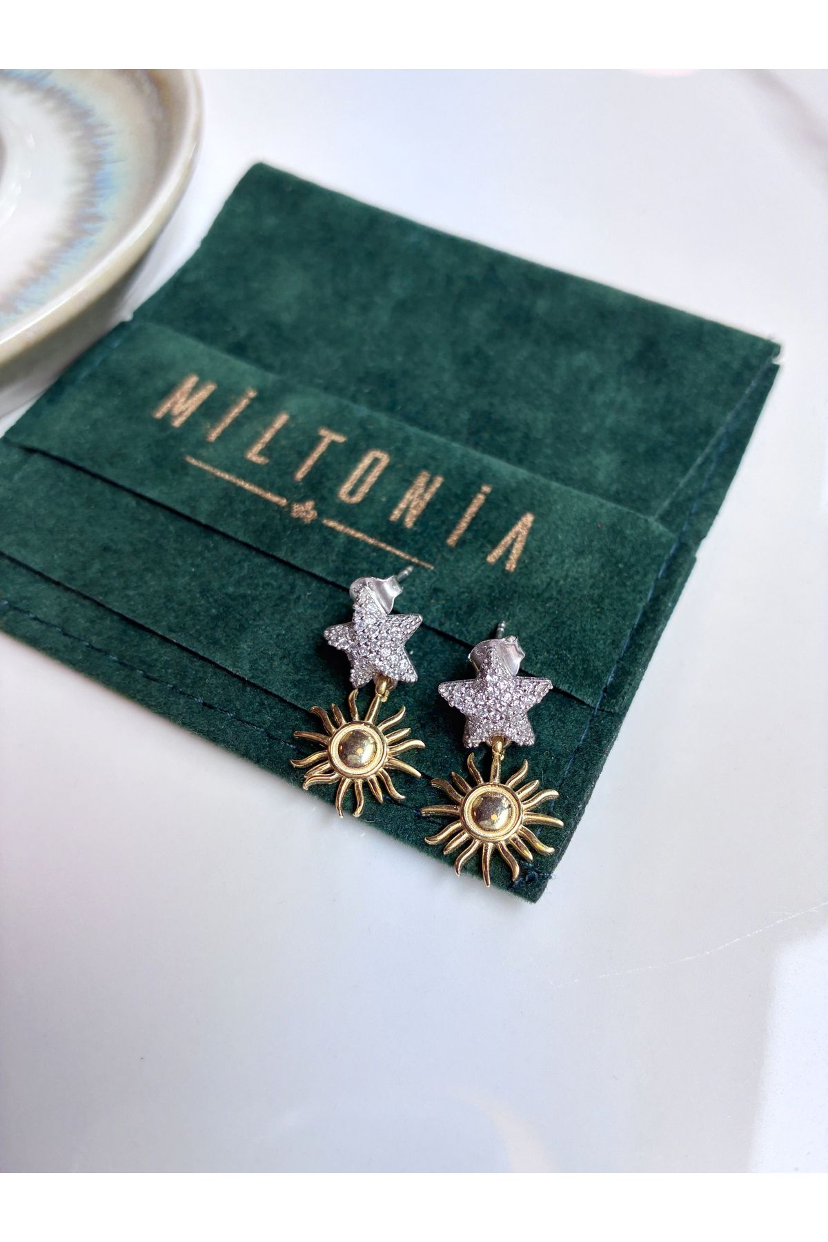 Miltonia 925s Gümüş Tasarım Güneş Küpe