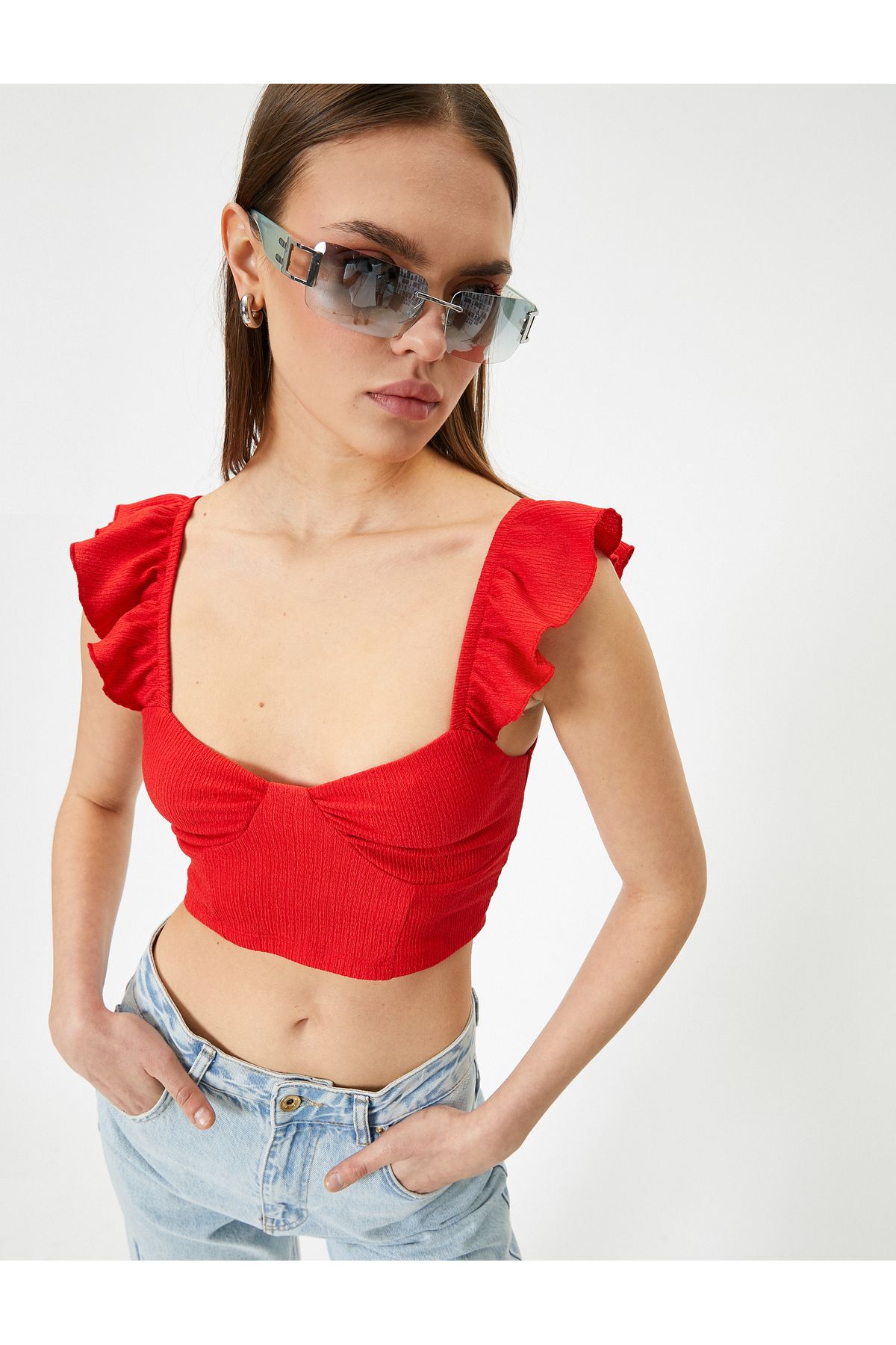 Koton Yeni Sezon Fırfırlı Crop Büstiyer Arkası Bağlamalı Kolsuz Kalp Yaka Slim Fit Bürümcük