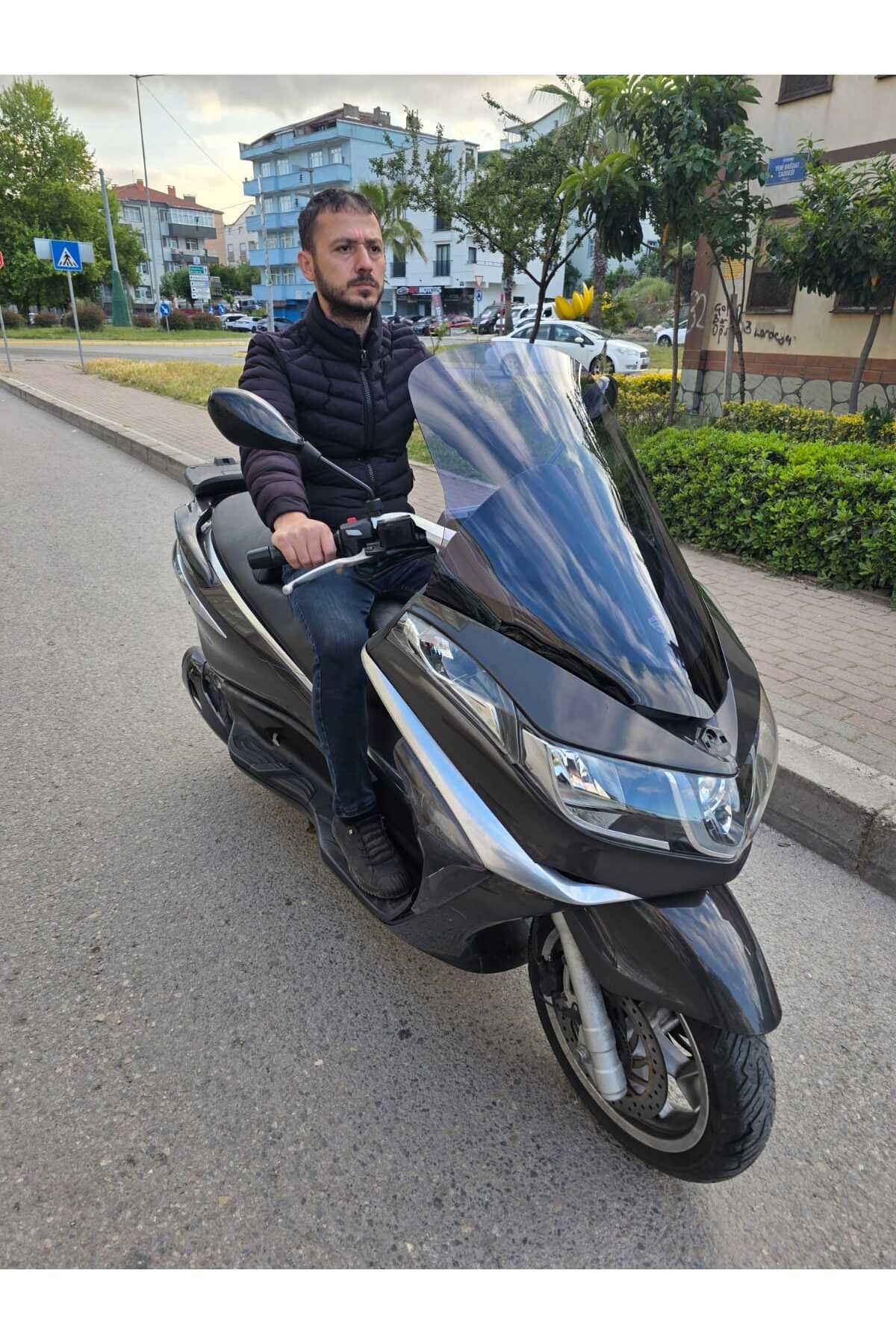 Piaggio X10 Siperlik Ön Cam 2011-2017 Model 73cm Füme Renkli 4mm
