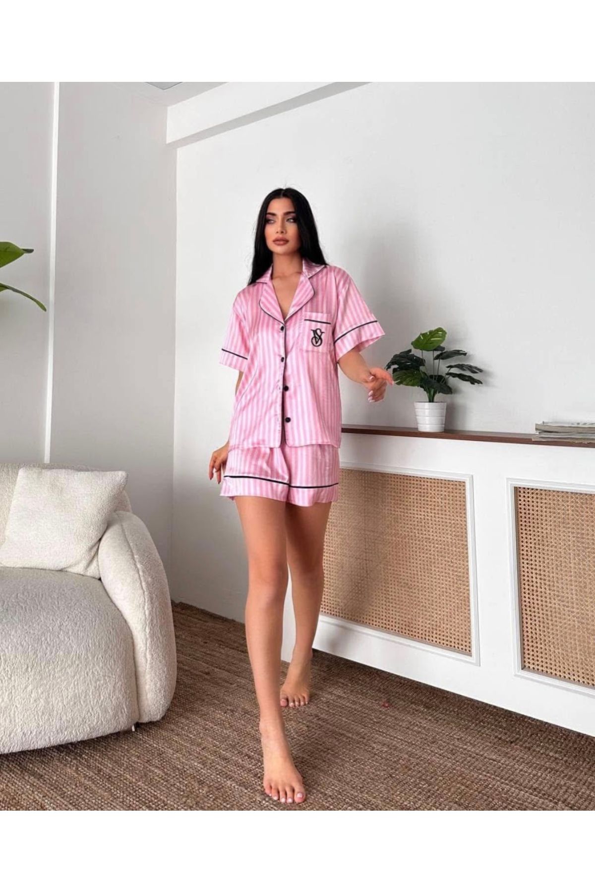 Butik SATEN ŞORTLU PİJAMA TAKIMI