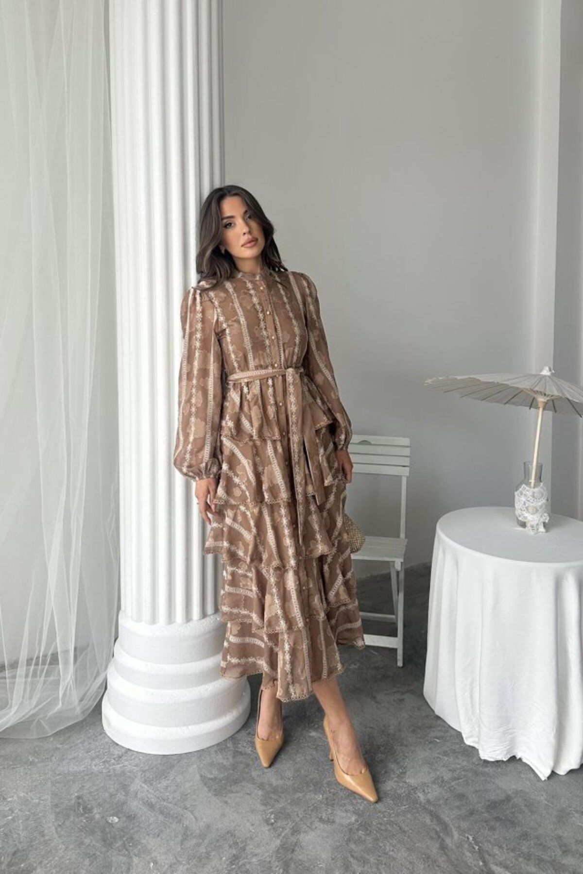 velmorafashion Kahverengi Uzun Volanlı Elbise
