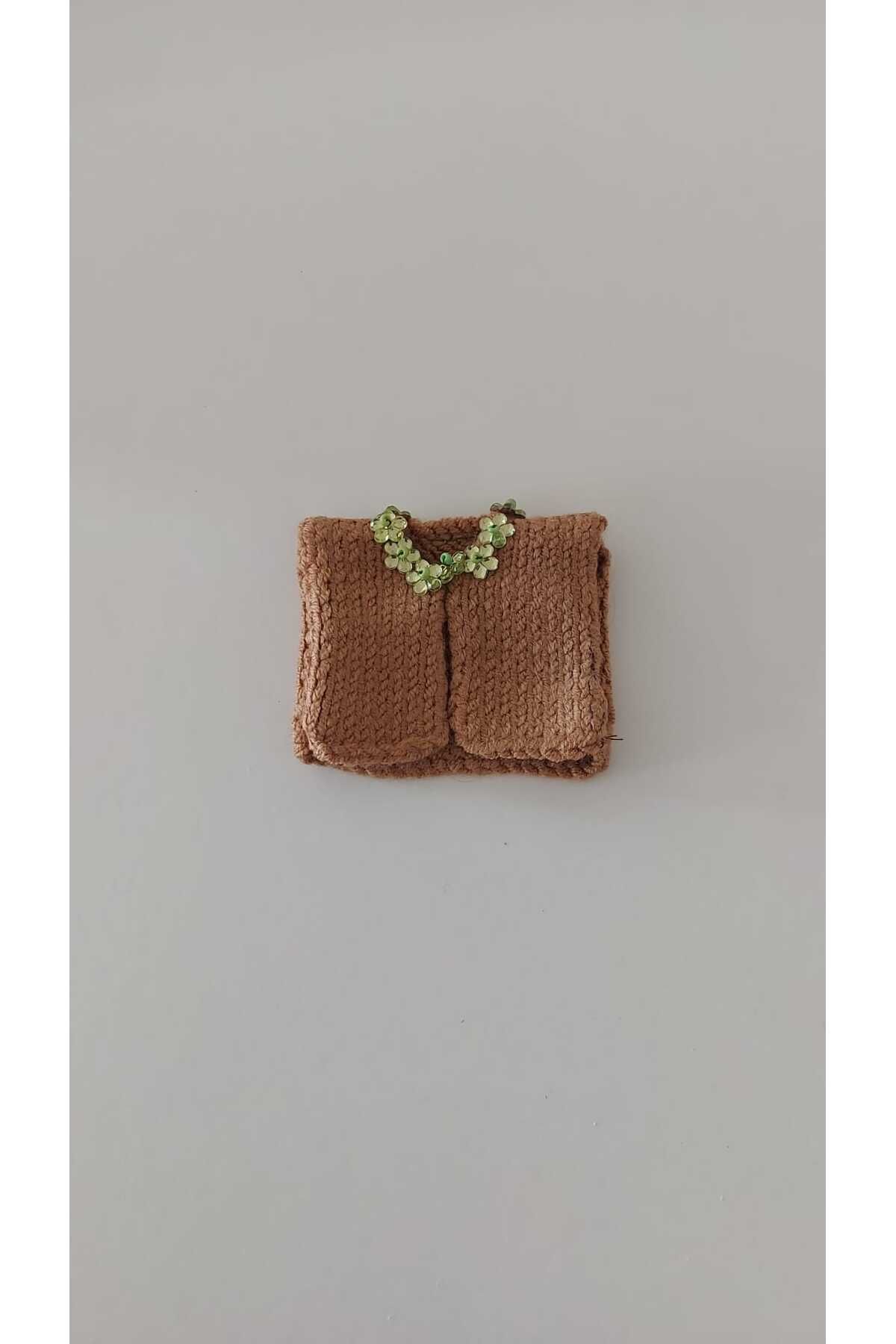 GiftlandCollection GiftLand Kahverengi El Örgüsü Minyatür Yelek Magnet