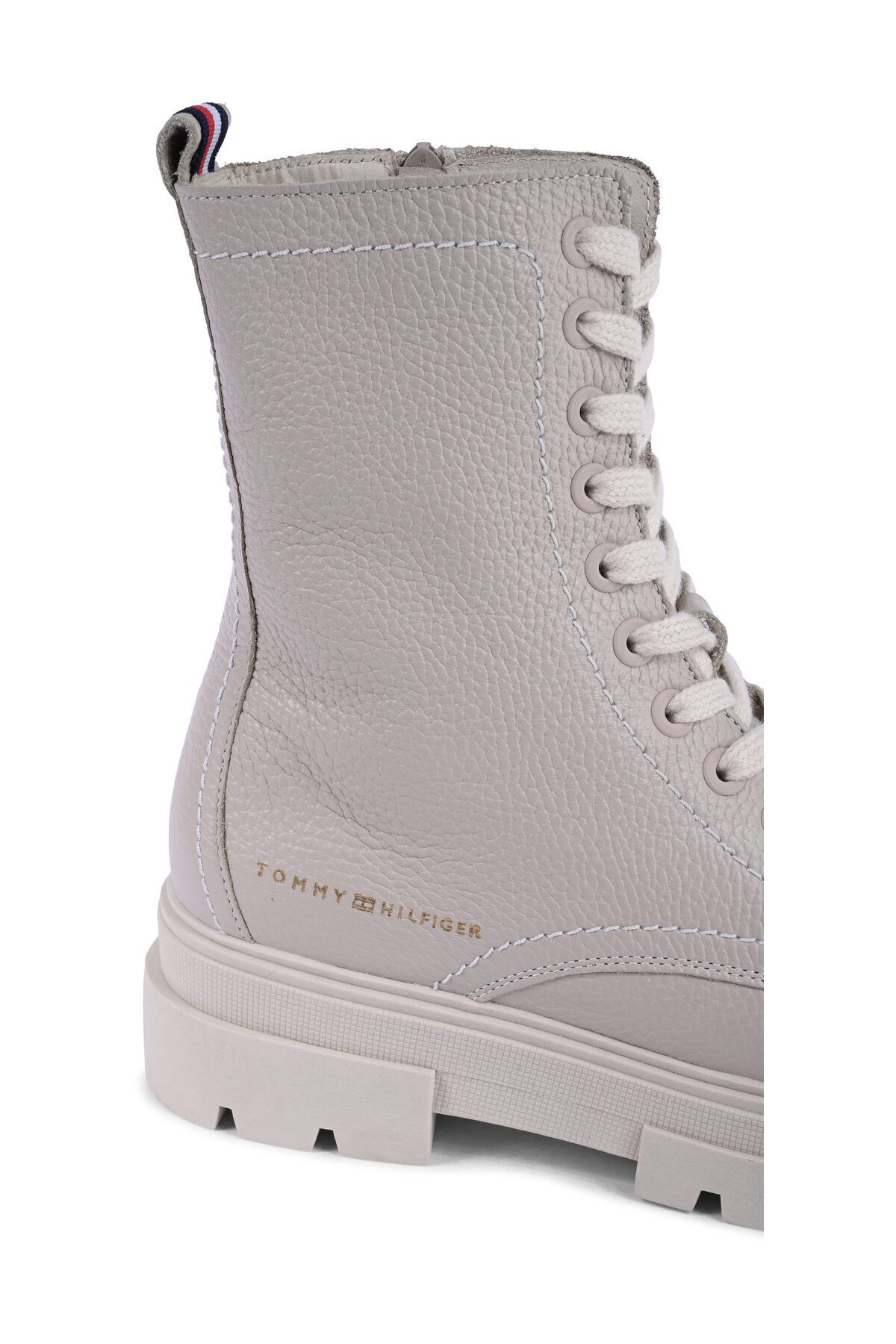 Tommy Hilfiger-Stílusos megjelenésű női WedGe sarkú csizma - gumitalp, logó | Krém | fw0fw06732-bitter 4