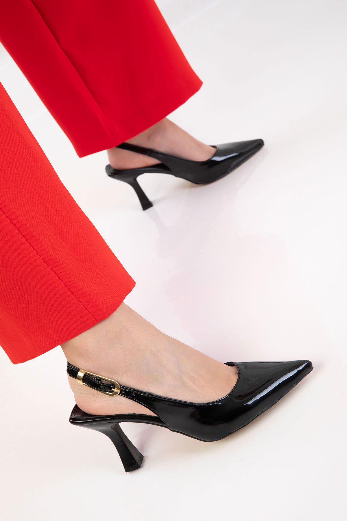 SOHO  Siyah Rugan Kadın Klasik Topuklu Ayakkabı 20596 - Görsel 4