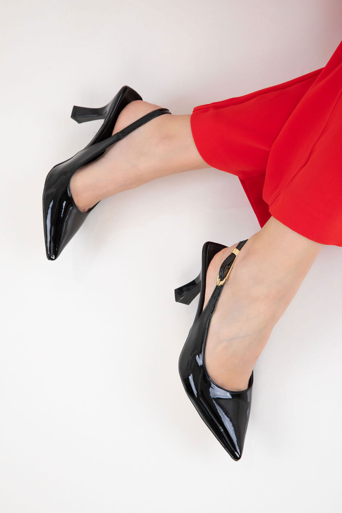 SOHO  Siyah Rugan Kadın Klasik Topuklu Ayakkabı 20596 - Görsel 2