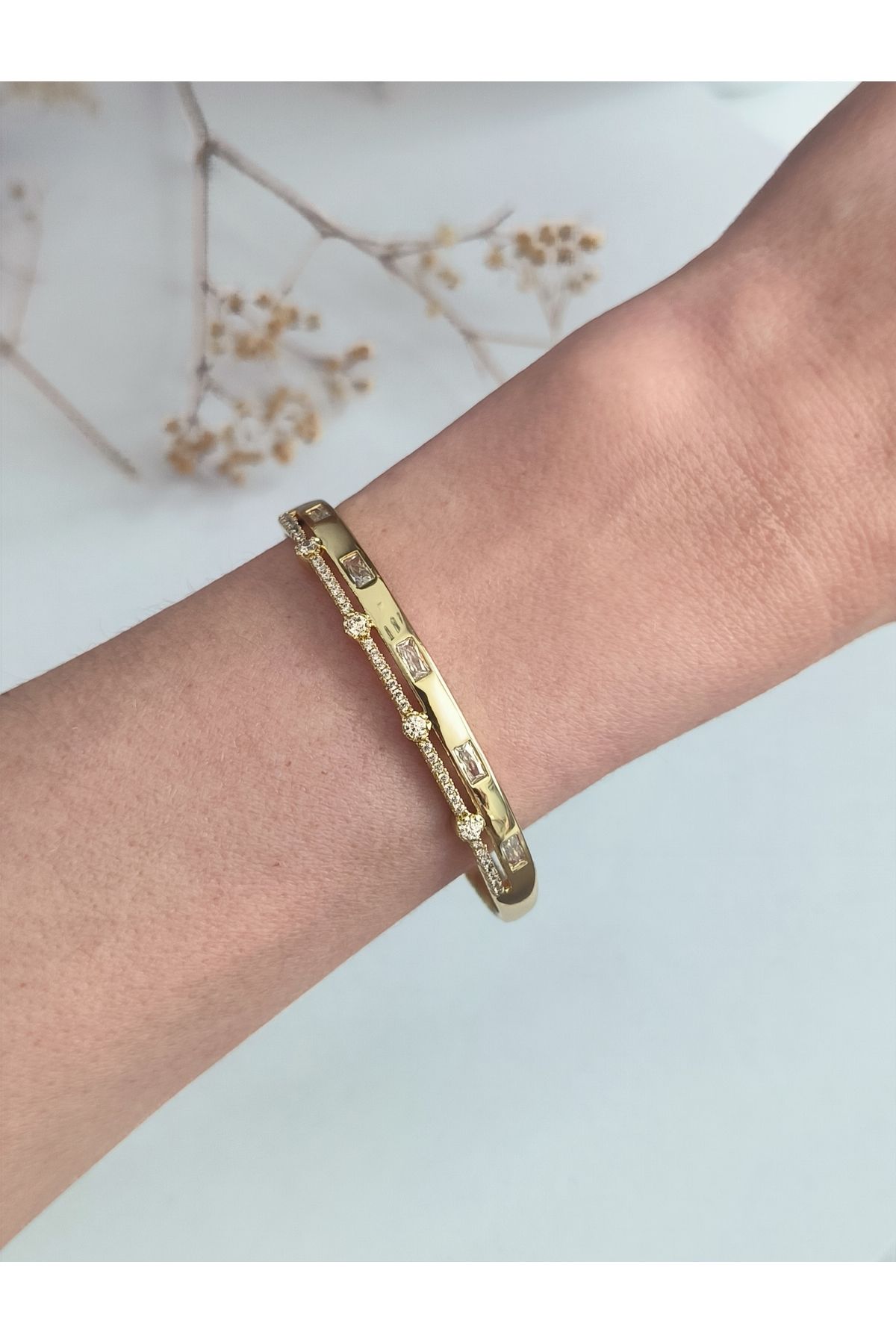 xUPING Altın Kaplama İkili SuYolu ve Kristal Taşlı Kelepçe Kararmaz 14K Rengindedir 6 cm