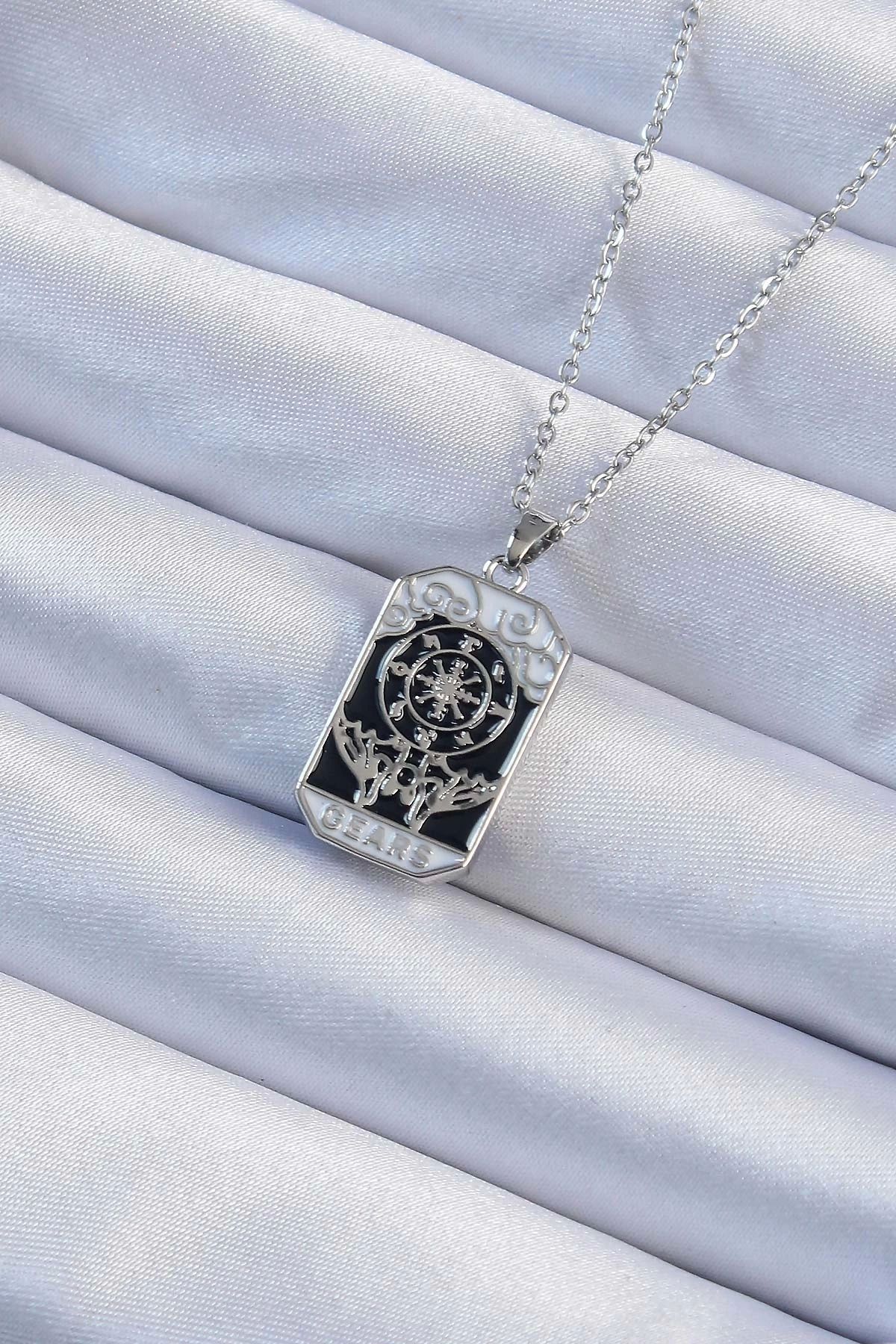 Clariss 316L Çelik Zincir Gümüş Renk İşlemeli Siyah Mineli Tarot Kolye