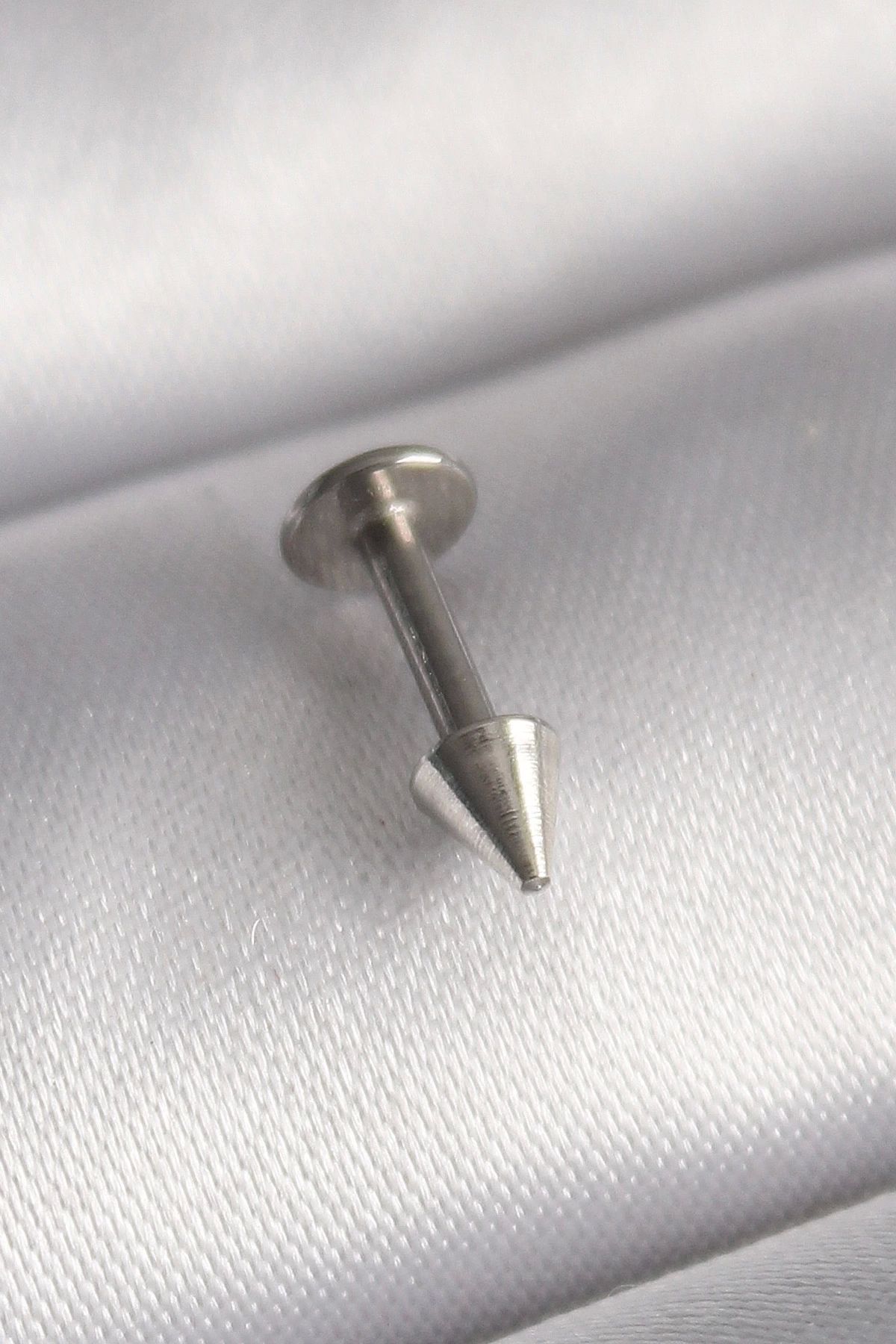 Clariss 316L Çelik Gümüş Renk Çivi Model Piercing