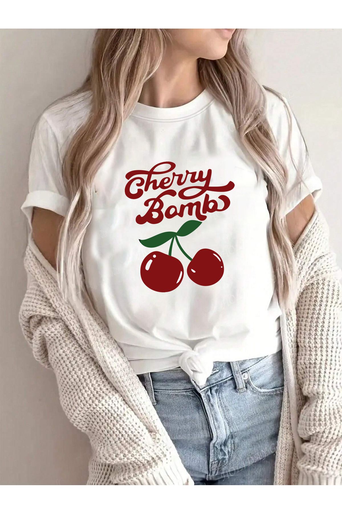 Let's Wear Cherry Bomb Baskılı Bisiklet Yakalı Premium Kadınlar Için Tshirt