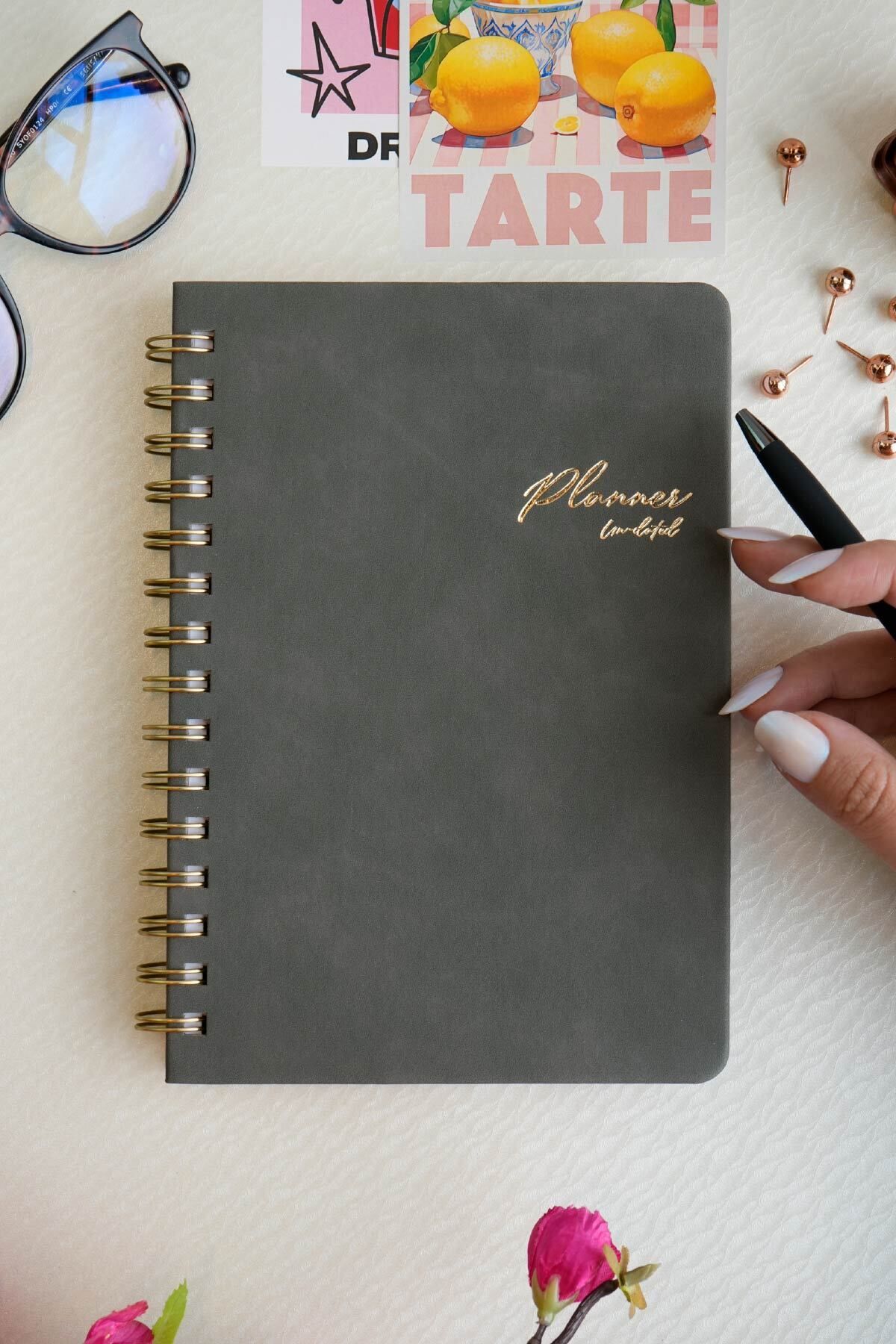 Victoria's Journals Vegan Tarihsiz Planlayıcı İnglizce A5 100gr 176 Sayfa