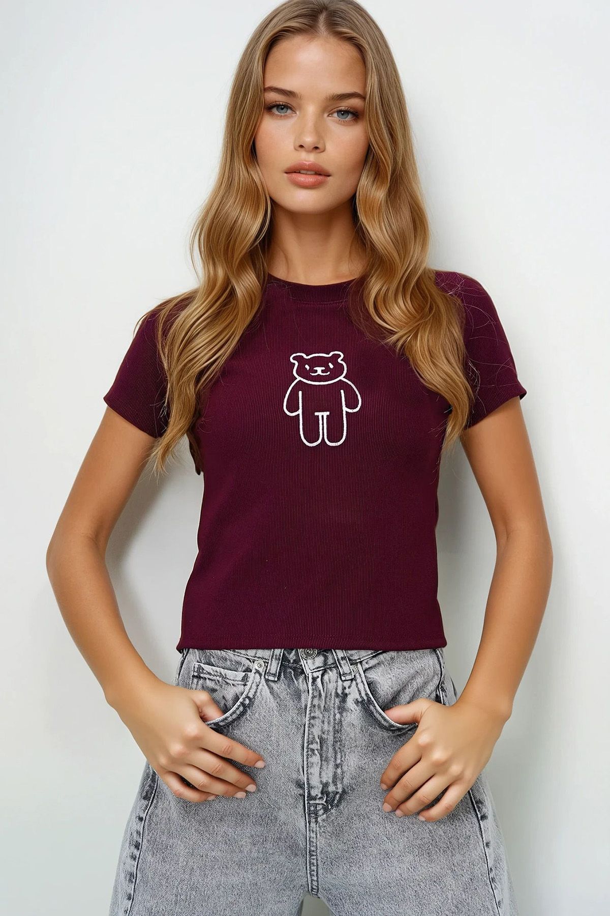 VAGGON Bisiklet Yaka Ayıcık Nakışlı Ottoban Crop T-Shırt
