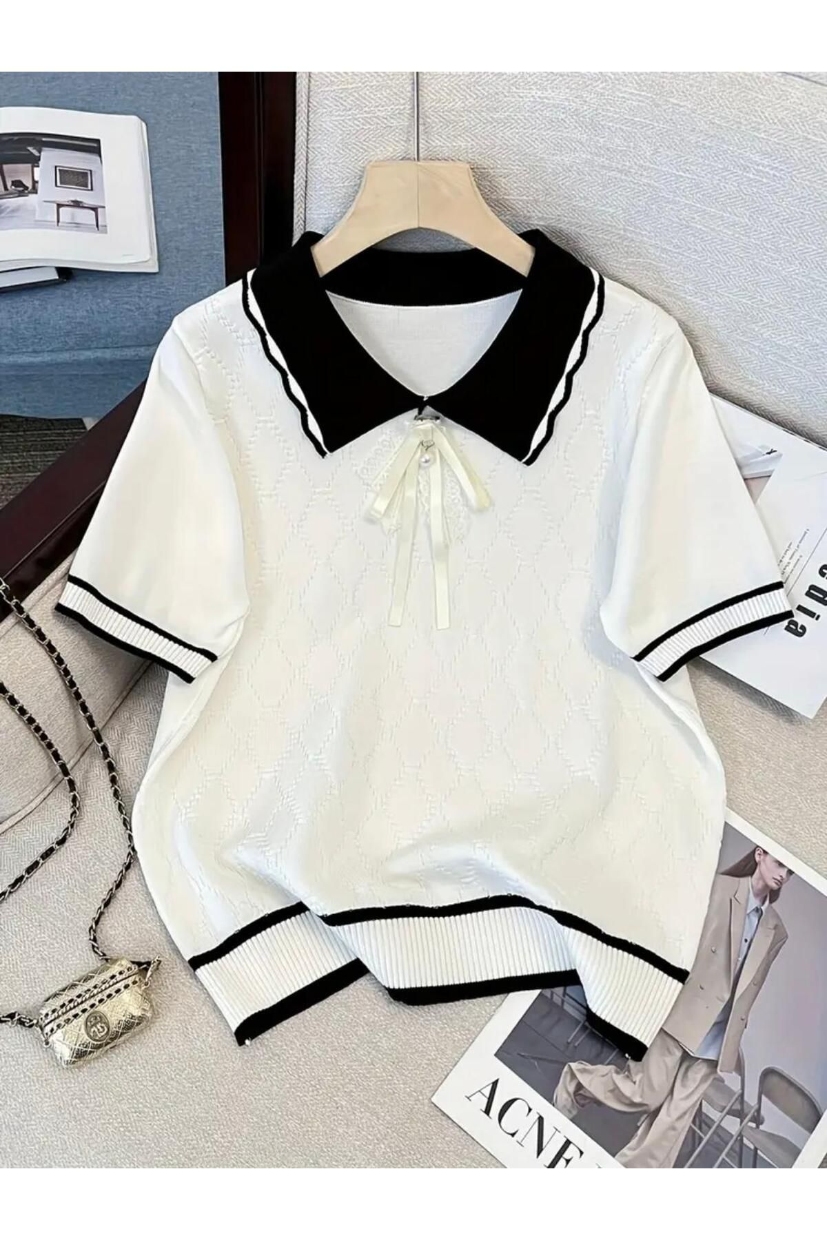 De Pose Yaka İşlemeli Kurdele Fiyonk Detaylı Ajurlu Basic Triko Kadın T-Shirt