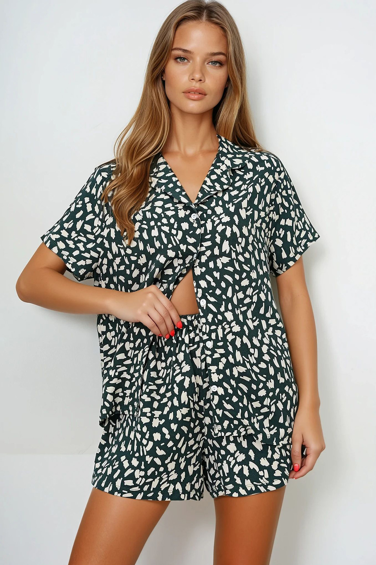 VAGGON-Geometric Patterned Buttoned Front Woven Shirt and Shorts Pajama Set 2