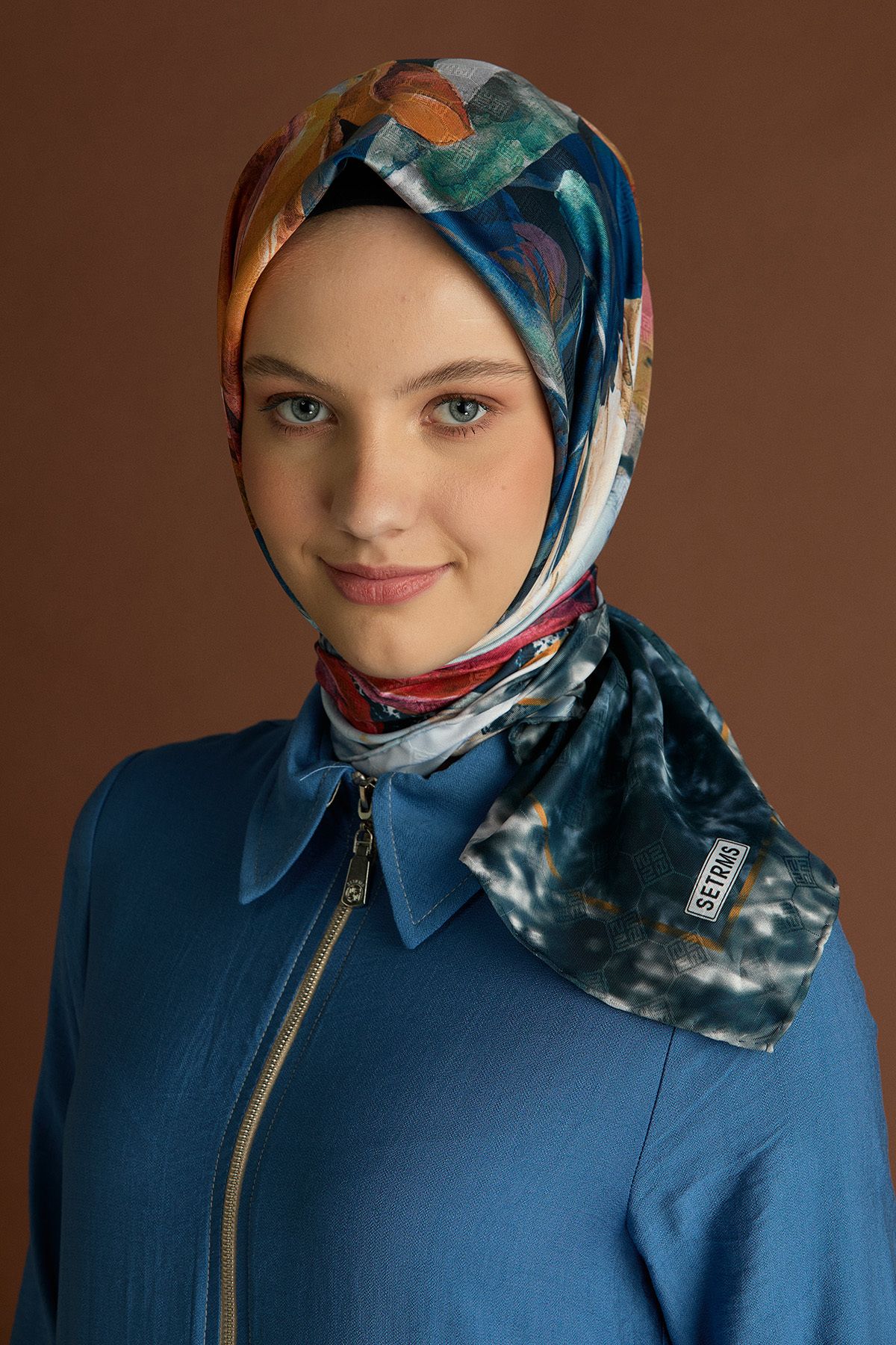 Setrms Çiçek ve Eskitme Desenli Eşarp