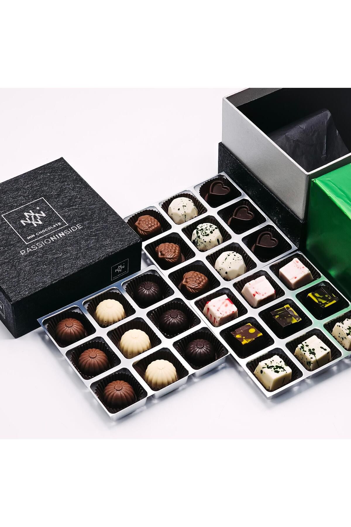 Nin Chocolate Özel Küp Kutu El Yapımı Spesiyal Çikolata 27'li