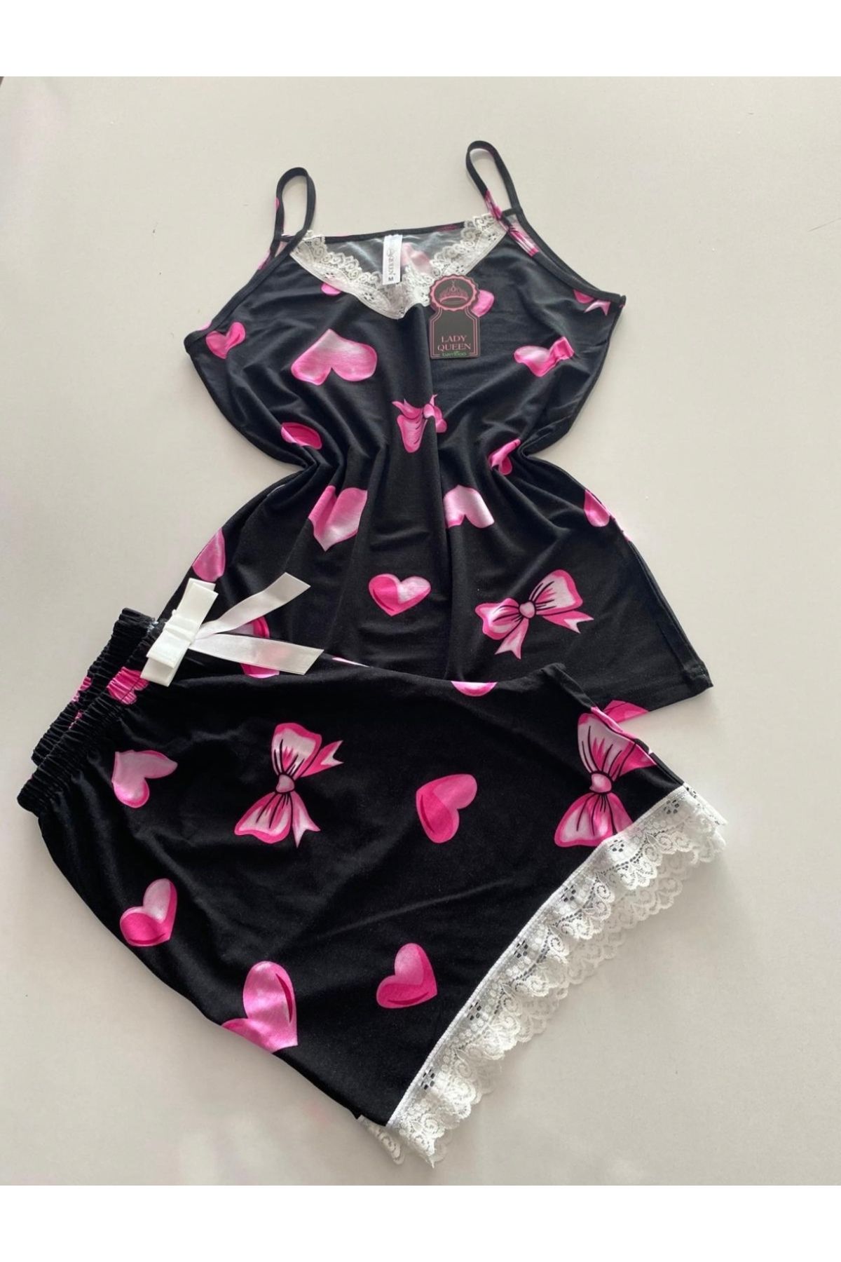 Lady Queen Kadın ince askılı bamboo siyah şortlu pijama takımı