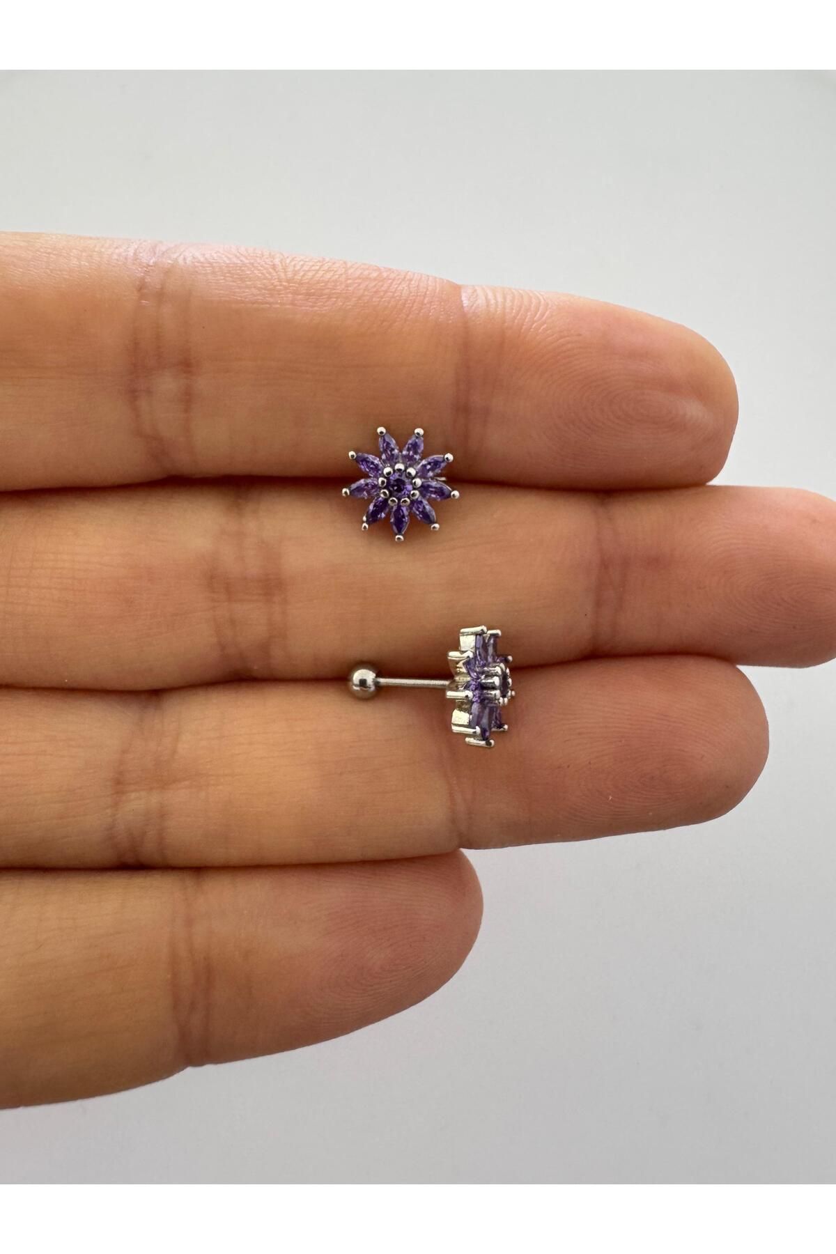 Arescollection zirkon taşlı çiçek helix lobe uyumlu 1 adet piercing küpe