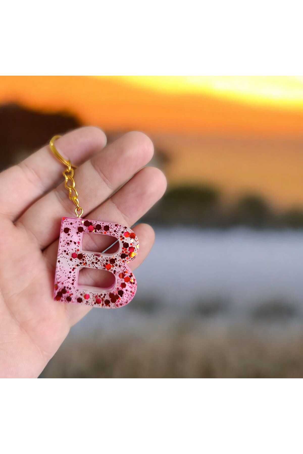Wens Epoksi Epoksi Harf Anahtarlık Beyaz Renk Kırmızı Pul Süslemeli Gold Halka B harfi